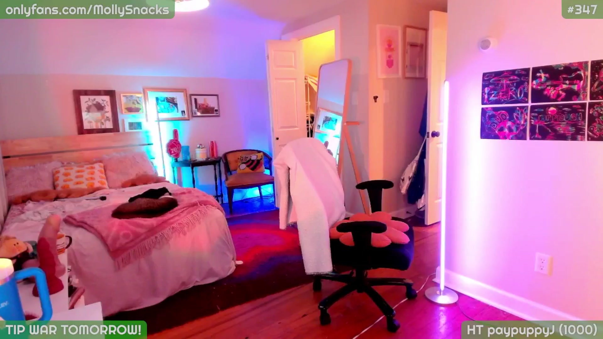 Gallery image thumbnail from MollySnacks's myfreecams stream on, 03/21/2026, 03:49 image 18 of 20