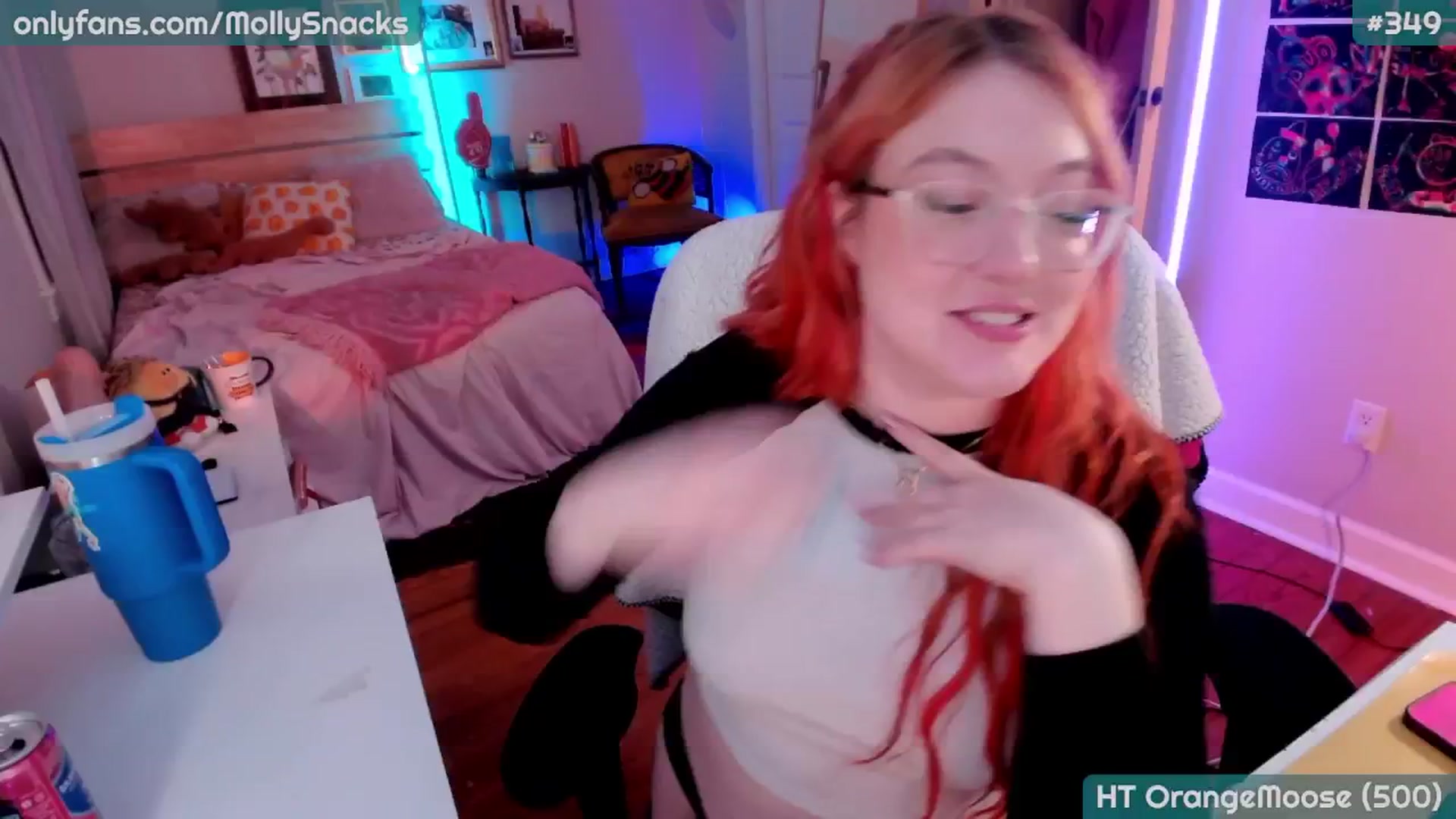 Gallery image thumbnail from MollySnacks's myfreecams stream on, 03/31/2026, 04:26 image 7 of 20
