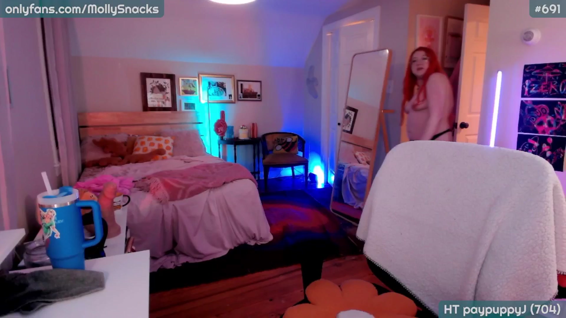 Gallery image thumbnail from MollySnacks's myfreecams stream on, 04/03/2026, 05:36 image 15 of 20
