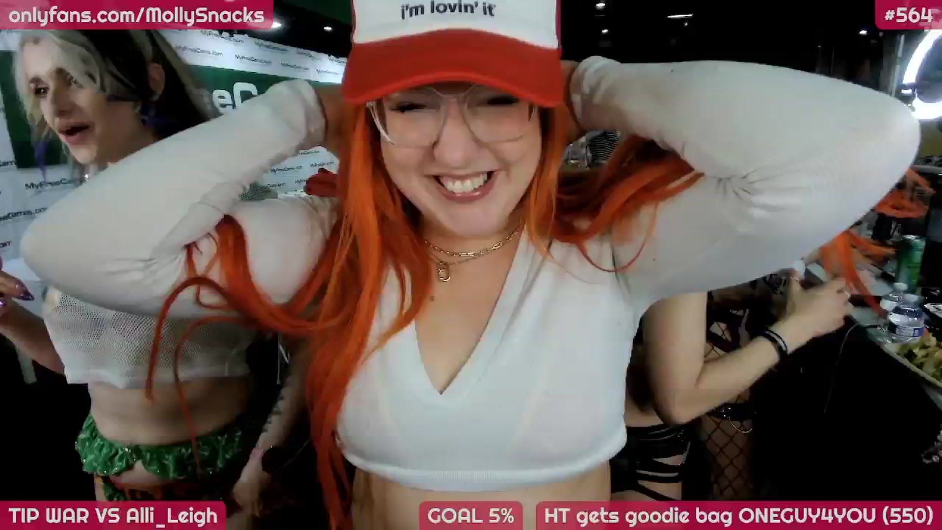 Gallery image thumbnail from MollySnacks's myfreecams stream on, 04/12/2026, 01:32 image 2 of 20