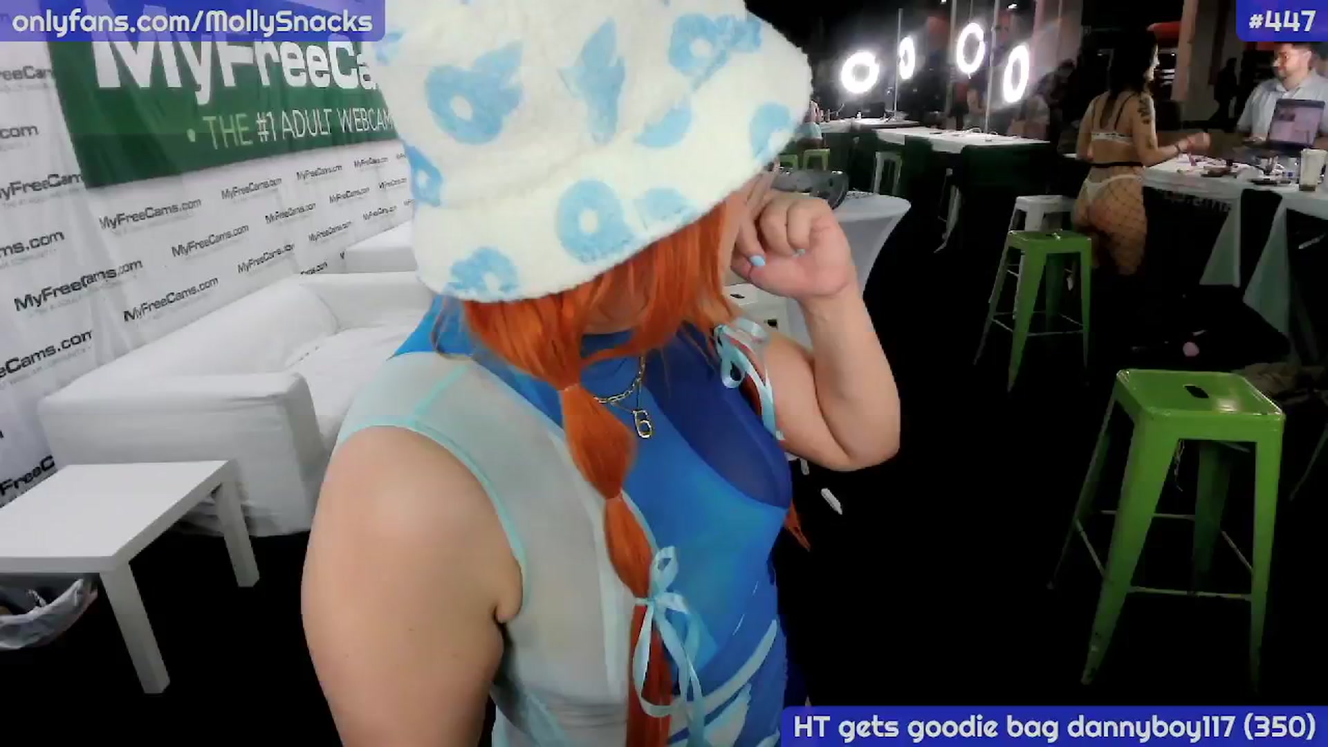 Gallery image thumbnail from MollySnacks's myfreecams stream on, 04/12/2026, 22:46 image 9 of 20