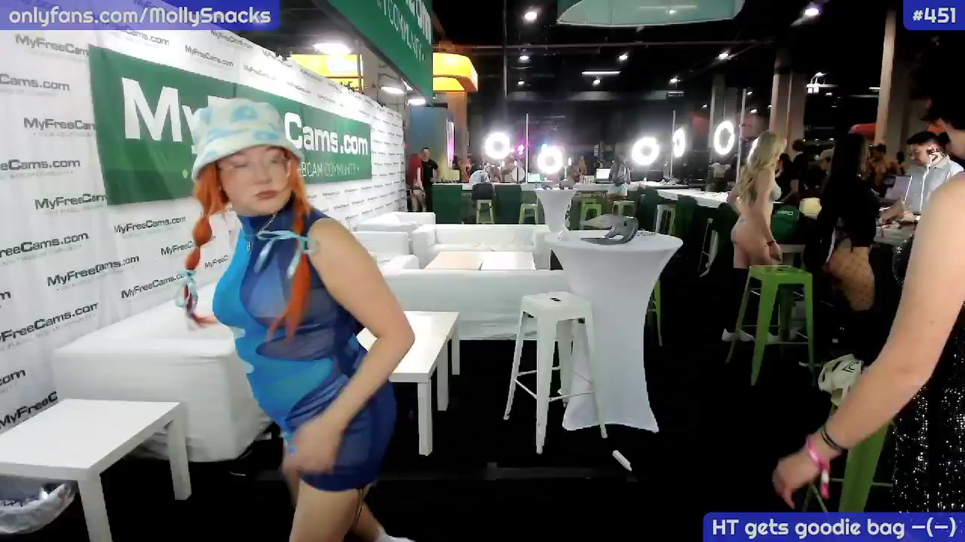 Gallery image thumbnail from MollySnacks's myfreecams stream on, 04/12/2026, 22:46 image 3 of 20