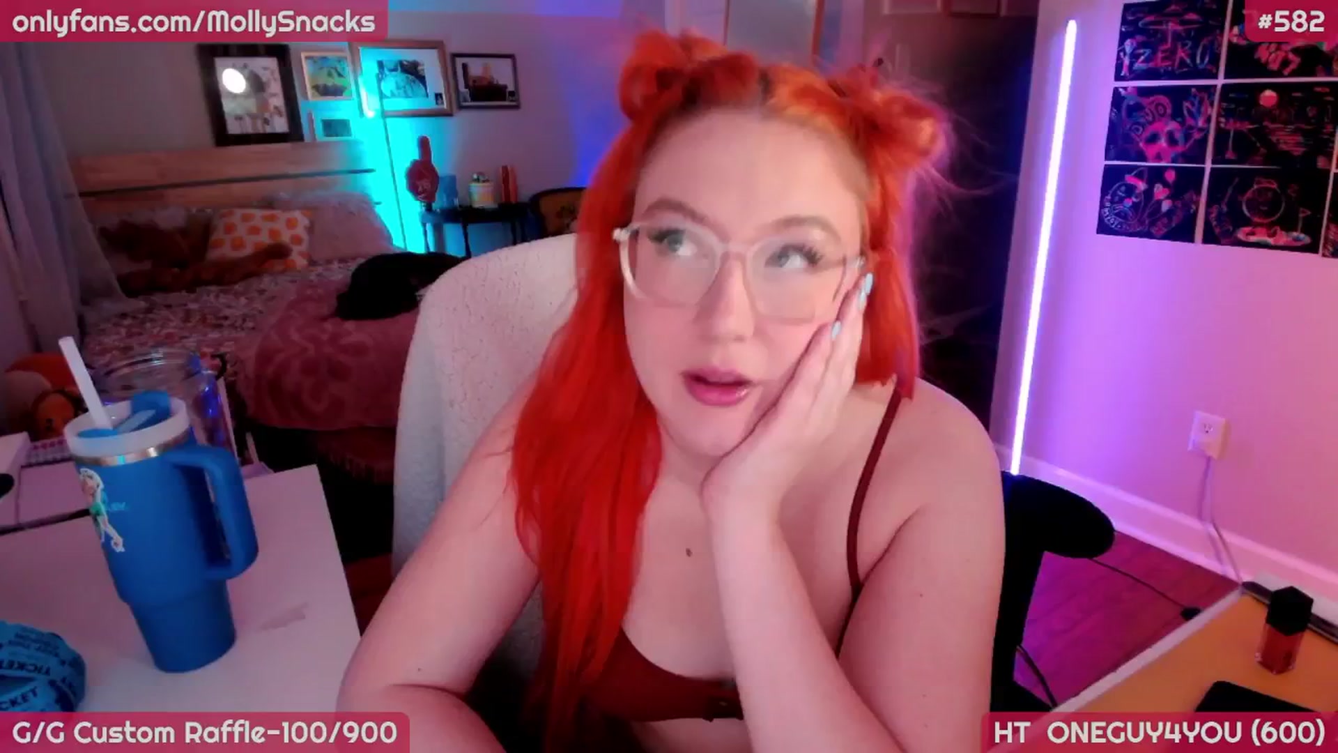 Gallery image thumbnail from MollySnacks's myfreecams stream on, 04/17/2026, 03:48 image 18 of 20