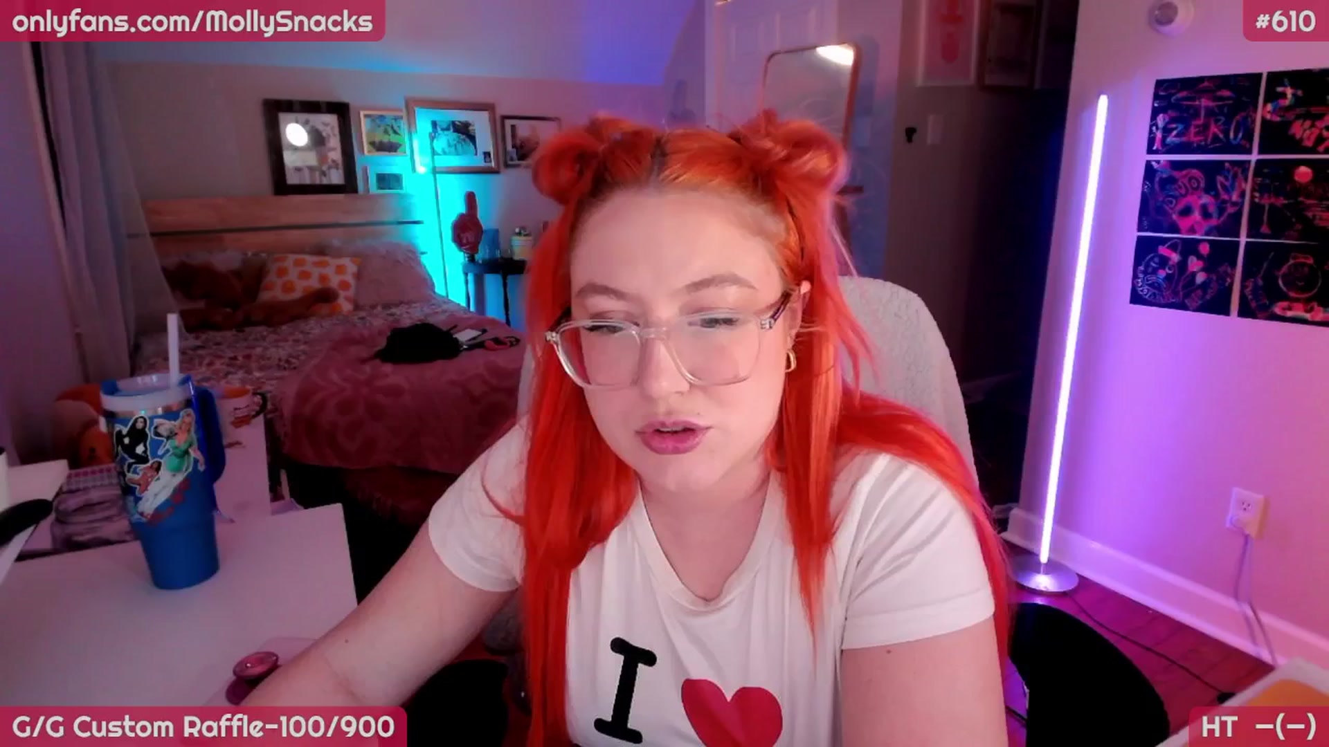 Gallery image thumbnail from MollySnacks's myfreecams stream on, 04/17/2026, 03:48 image 2 of 20