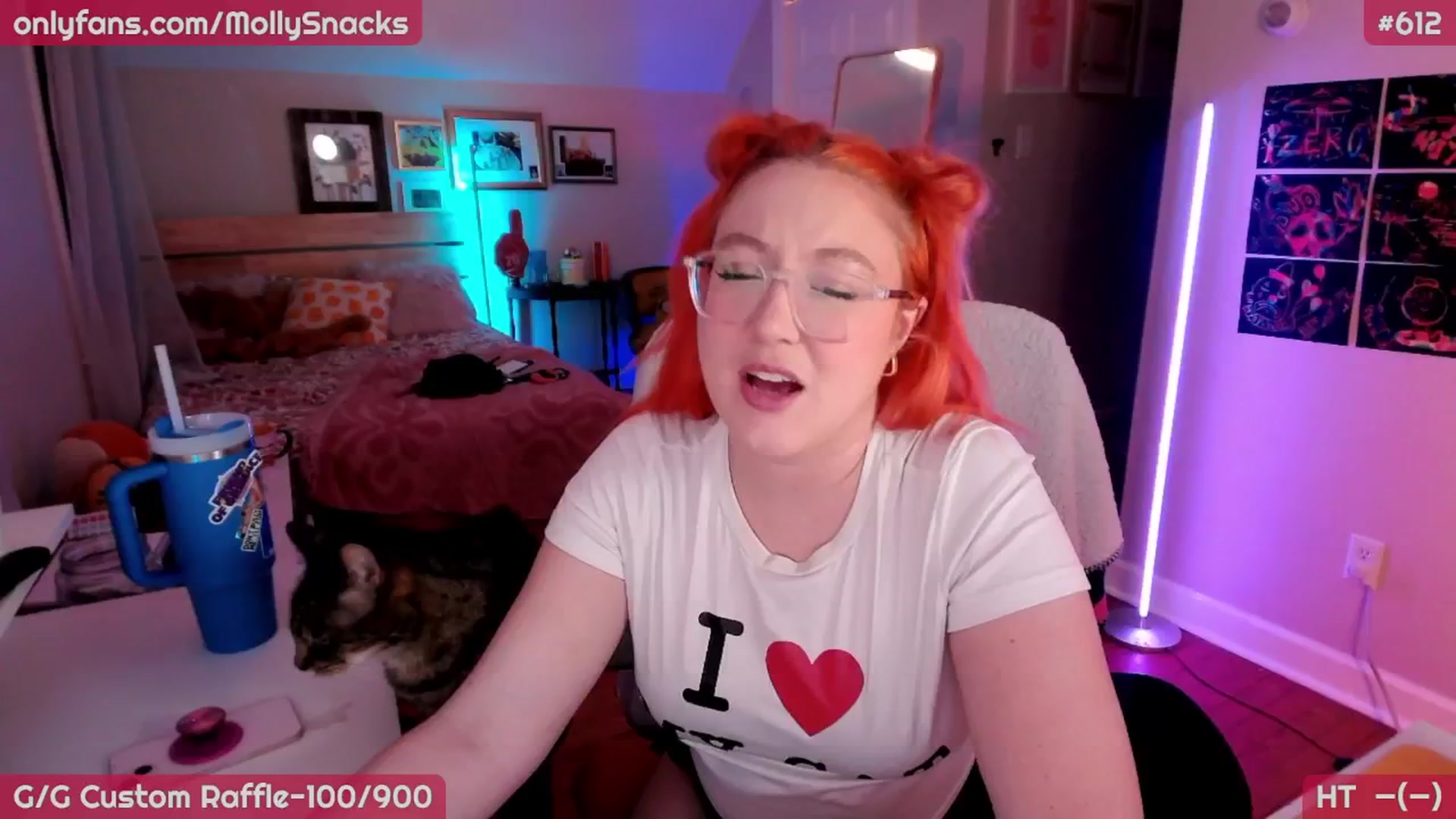 Gallery image thumbnail from MollySnacks's myfreecams stream on, 04/17/2026, 03:48 image 3 of 20