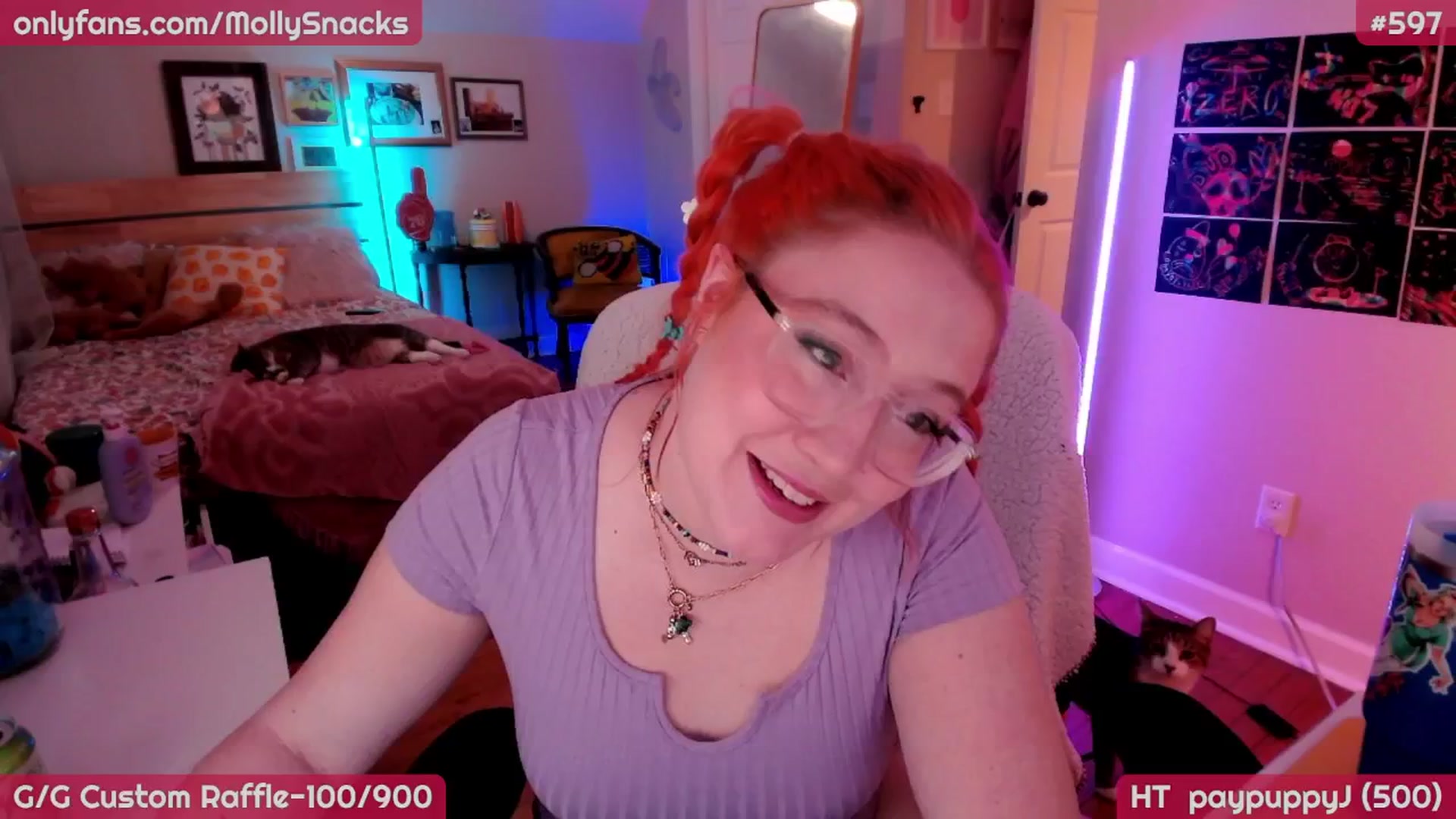 Gallery image thumbnail from MollySnacks's myfreecams stream on, 04/18/2026, 04:55 image 5 of 20