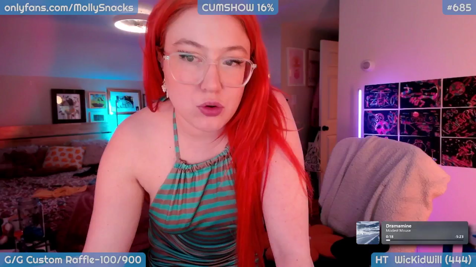 Gallery image thumbnail from MollySnacks's myfreecams stream on, 04/24/2026, 03:53 image 10 of 20