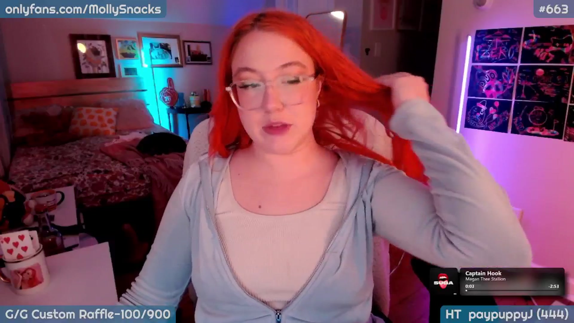 Gallery image thumbnail from MollySnacks's myfreecams stream on, 04/26/2026, 02:57 image 10 of 20