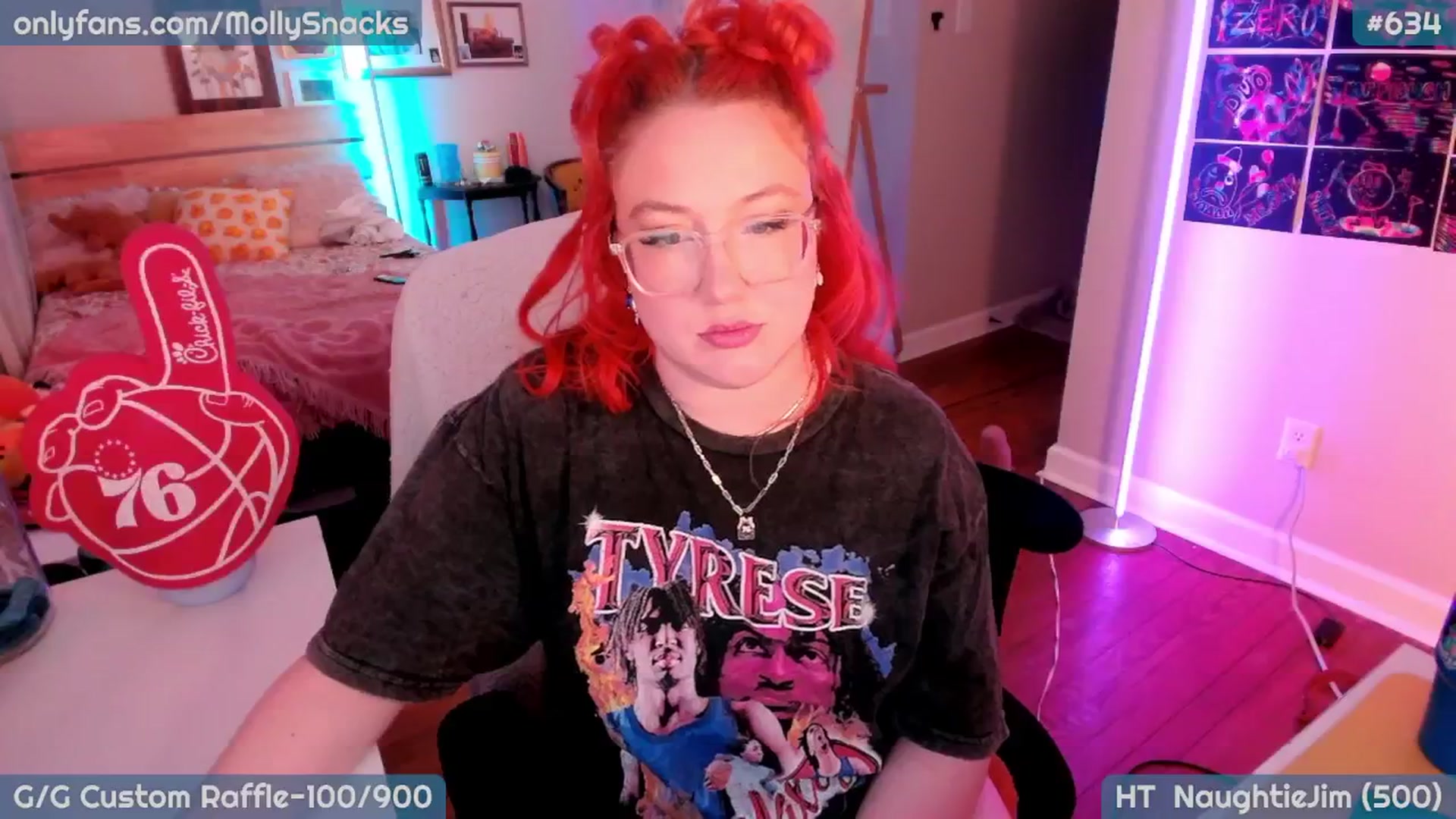 Gallery image thumbnail from MollySnacks's myfreecams stream on, 04/27/2026, 01:24 image 19 of 20