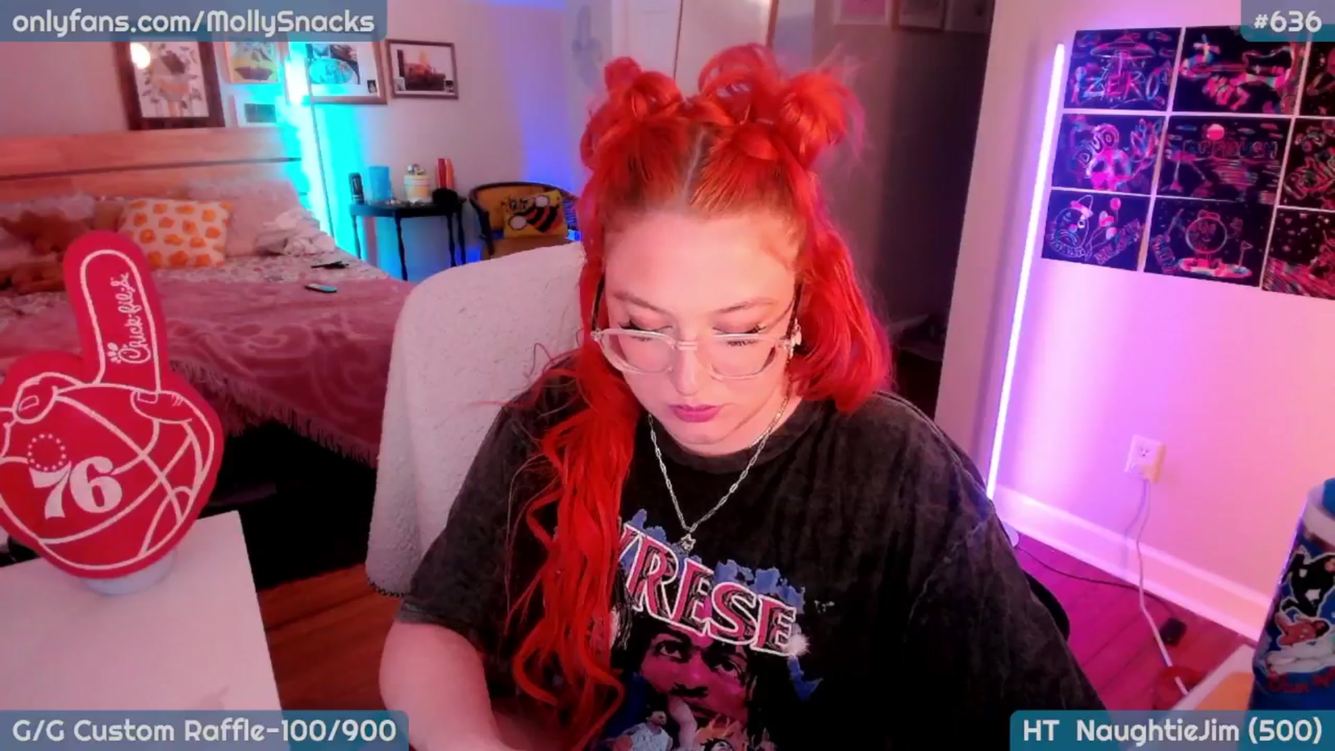 Gallery image thumbnail from MollySnacks's myfreecams stream on, 04/27/2026, 01:24 image 13 of 20