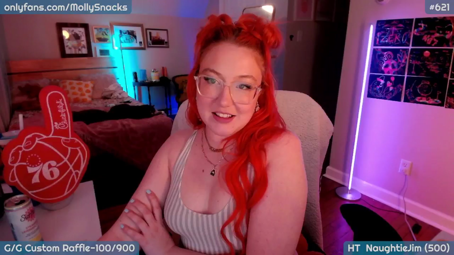 Gallery image thumbnail from MollySnacks's myfreecams stream on, 04/27/2026, 03:02 image 9 of 20