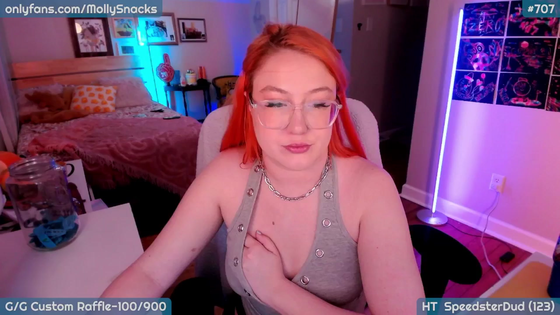 Gallery image thumbnail from MollySnacks's myfreecams stream on, 05/01/2026, 03:43 image 2 of 20