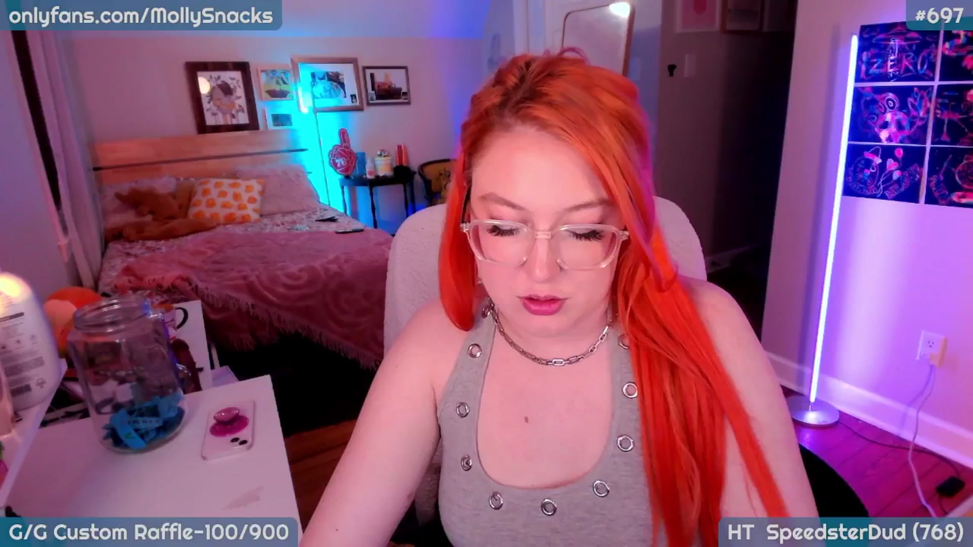 Gallery image thumbnail from MollySnacks's myfreecams stream on, 05/01/2026, 03:43 image 17 of 20