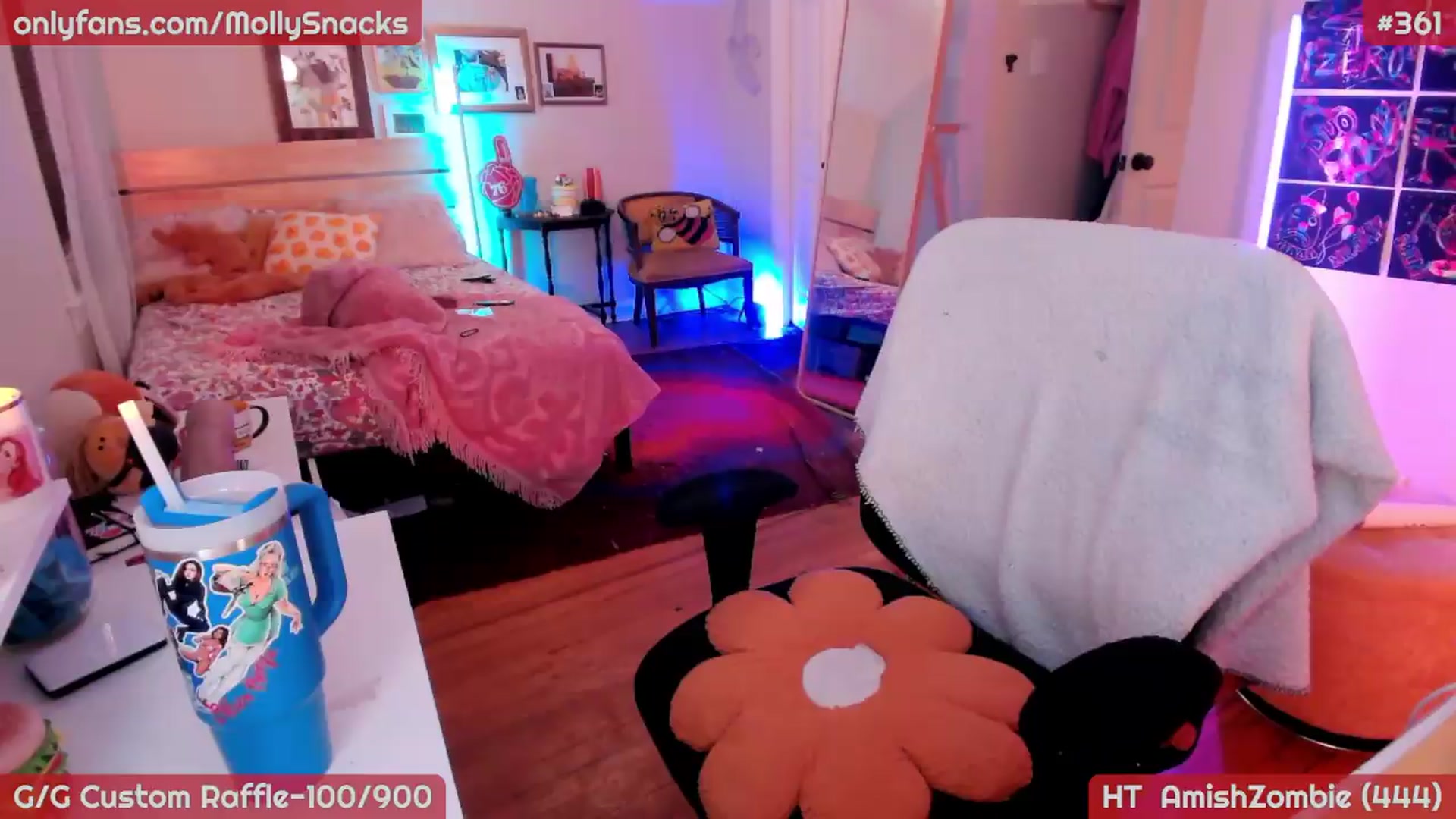 Gallery image thumbnail from MollySnacks's myfreecams stream on, 05/04/2026, 03:10 image 9 of 20
