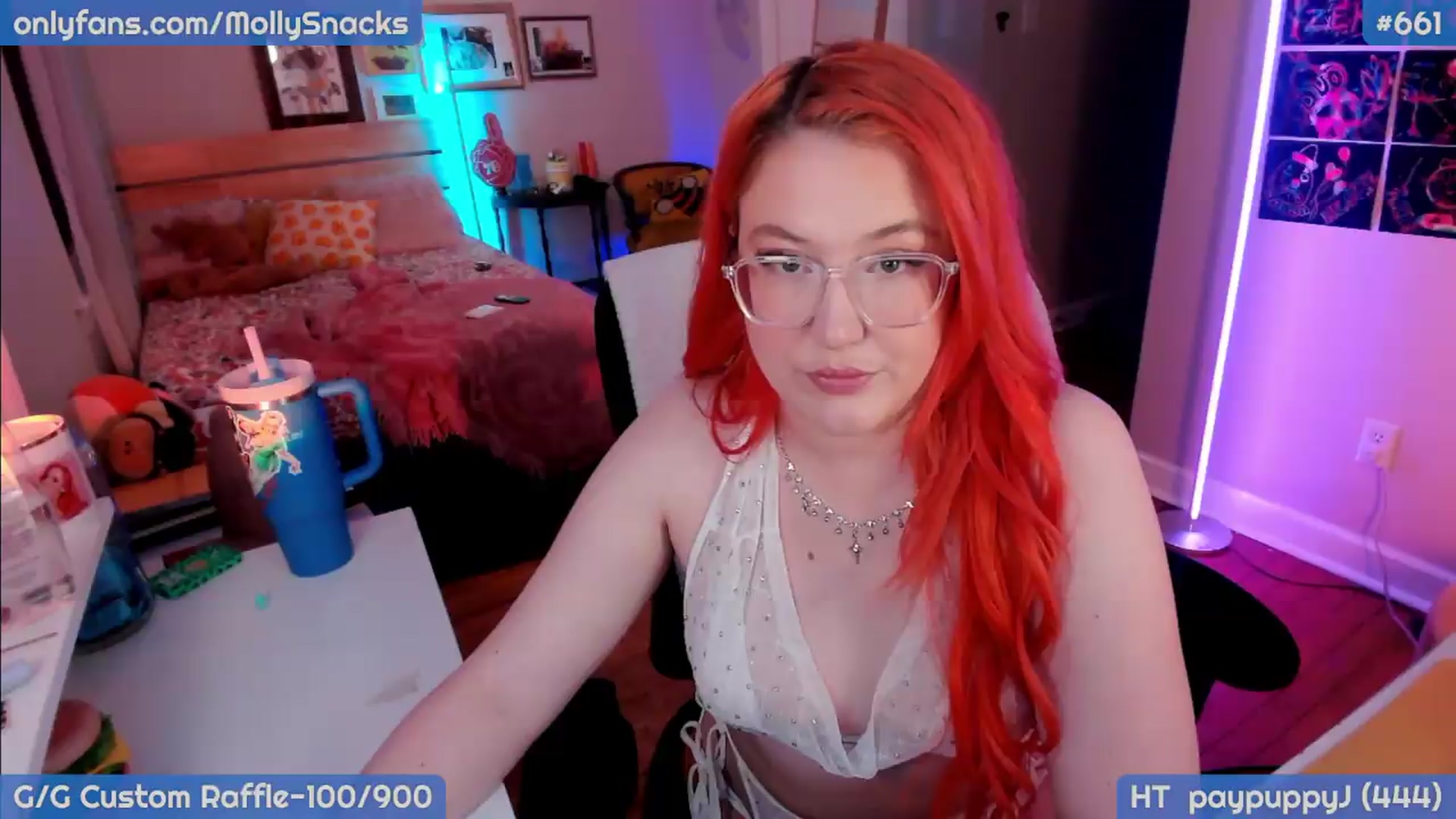 Gallery image thumbnail from MollySnacks's myfreecams stream on, 05/09/2026, 24:45 image 3 of 20