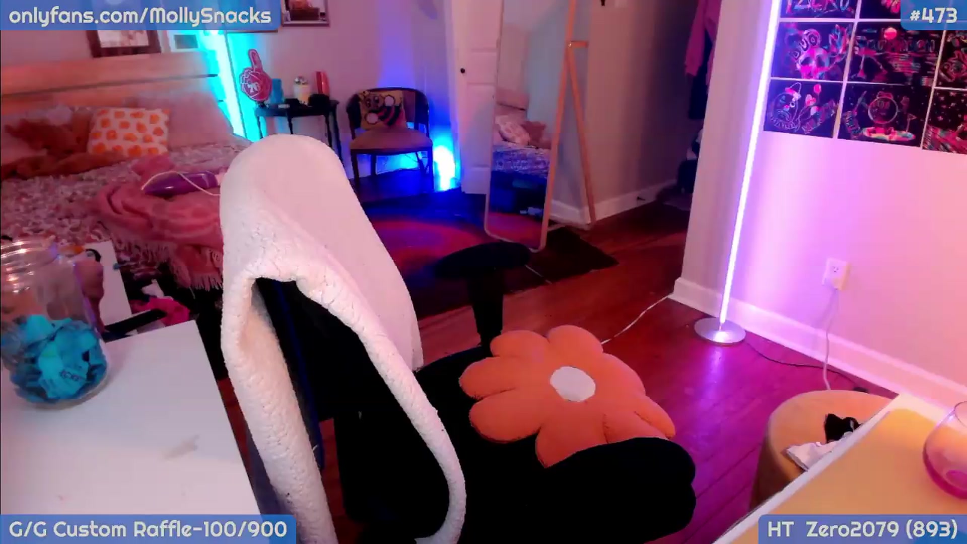 Gallery image thumbnail from MollySnacks's myfreecams stream on, 05/12/2026, 03:38 image 16 of 20