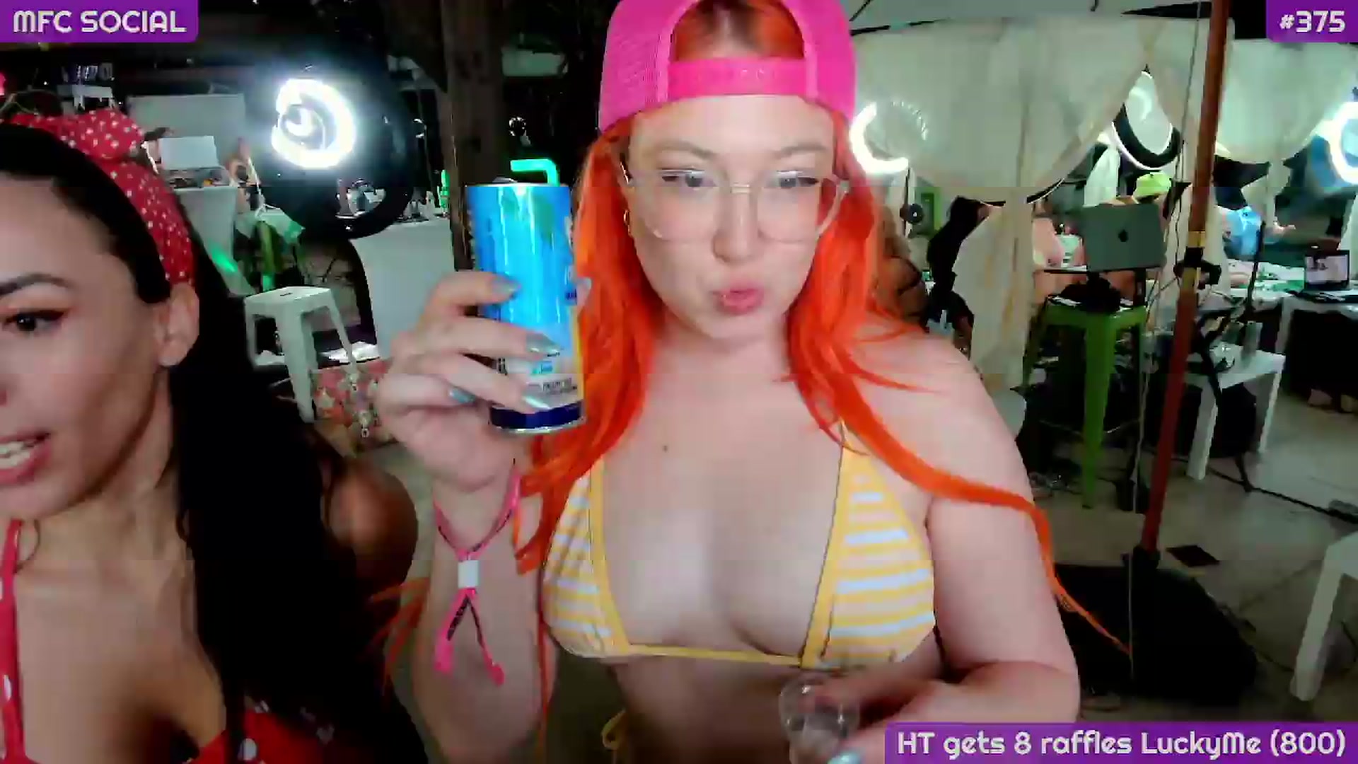 Gallery image thumbnail from MollySnacks's myfreecams stream on, 05/20/2026, 06:33 image 12 of 20
