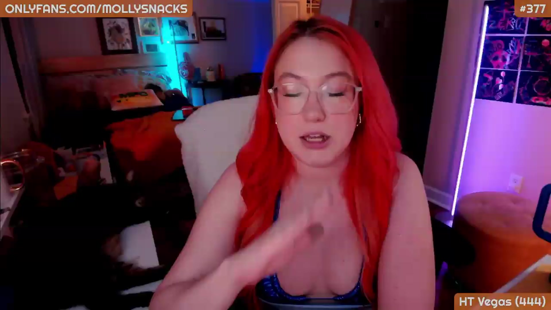 Gallery image thumbnail from MollySnacks's myfreecams stream on, 05/26/2026, 02:55 image 5 of 20