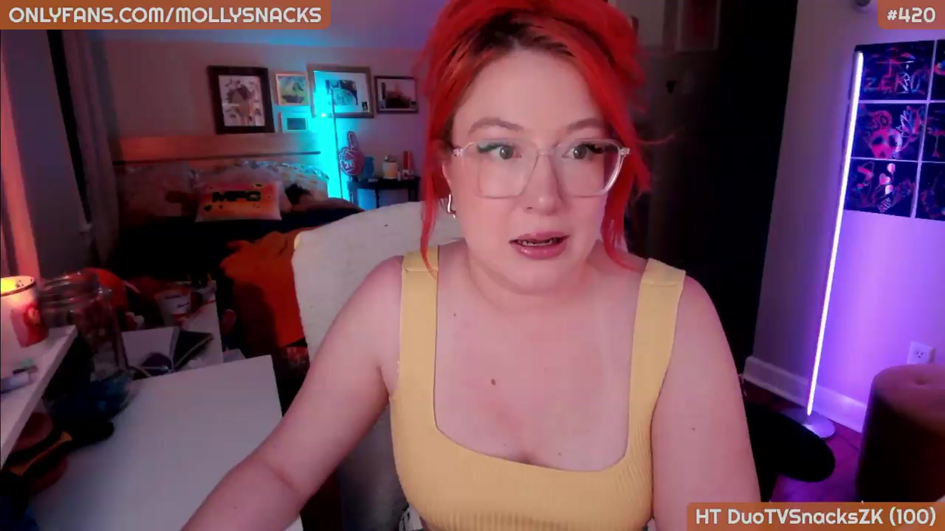 Gallery image thumbnail from MollySnacks's myfreecams stream on, 05/29/2026, 03:22 image 13 of 20