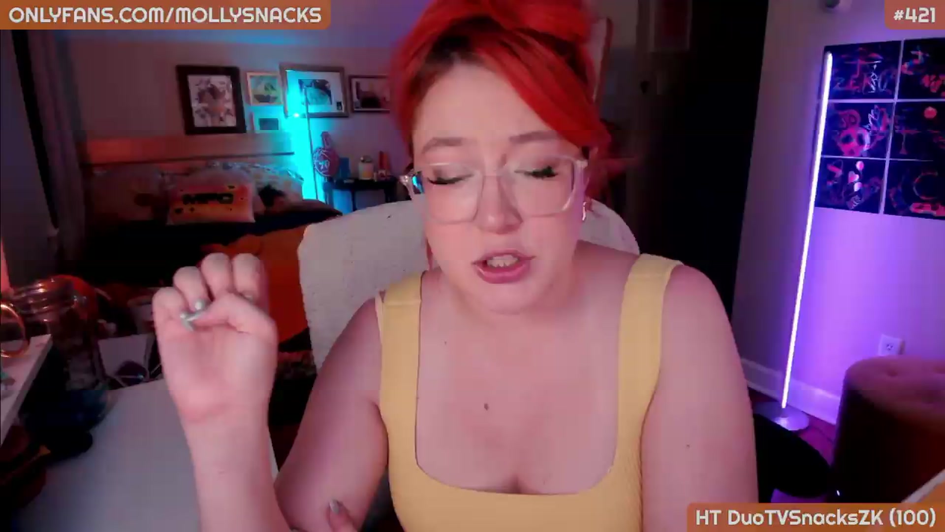Gallery image thumbnail from MollySnacks's myfreecams stream on, 05/29/2026, 03:22 image 5 of 20