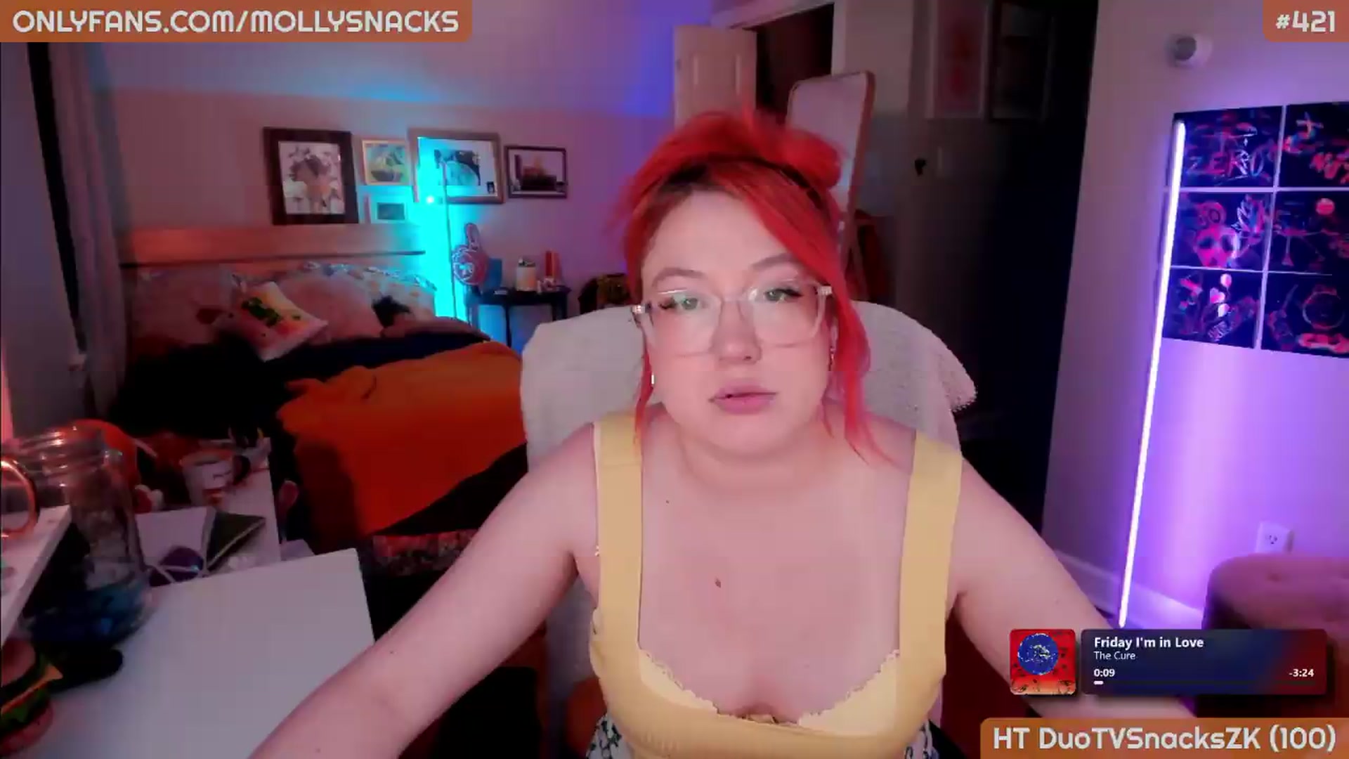 Gallery image thumbnail from MollySnacks's myfreecams stream on, 05/29/2026, 03:22 image 2 of 20