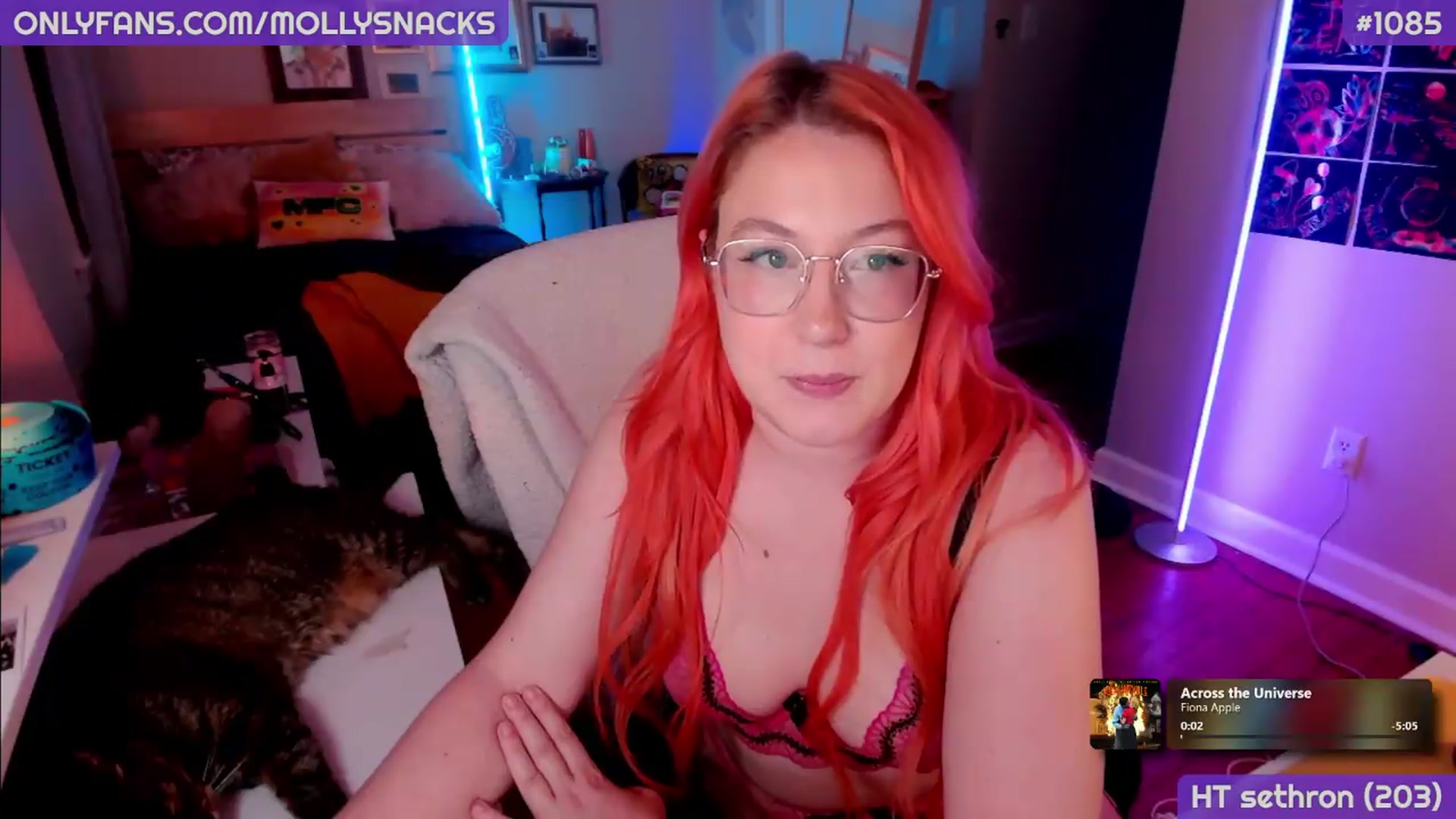 Gallery image thumbnail from MollySnacks's myfreecams stream on, 06/09/2026, 03:59 image 19 of 20