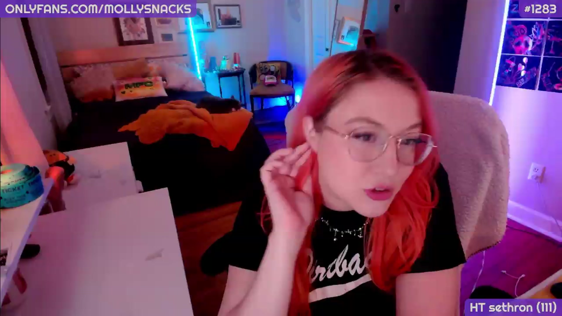 Gallery image thumbnail from MollySnacks's myfreecams stream on, 06/11/2026, 02:57 image 12 of 20
