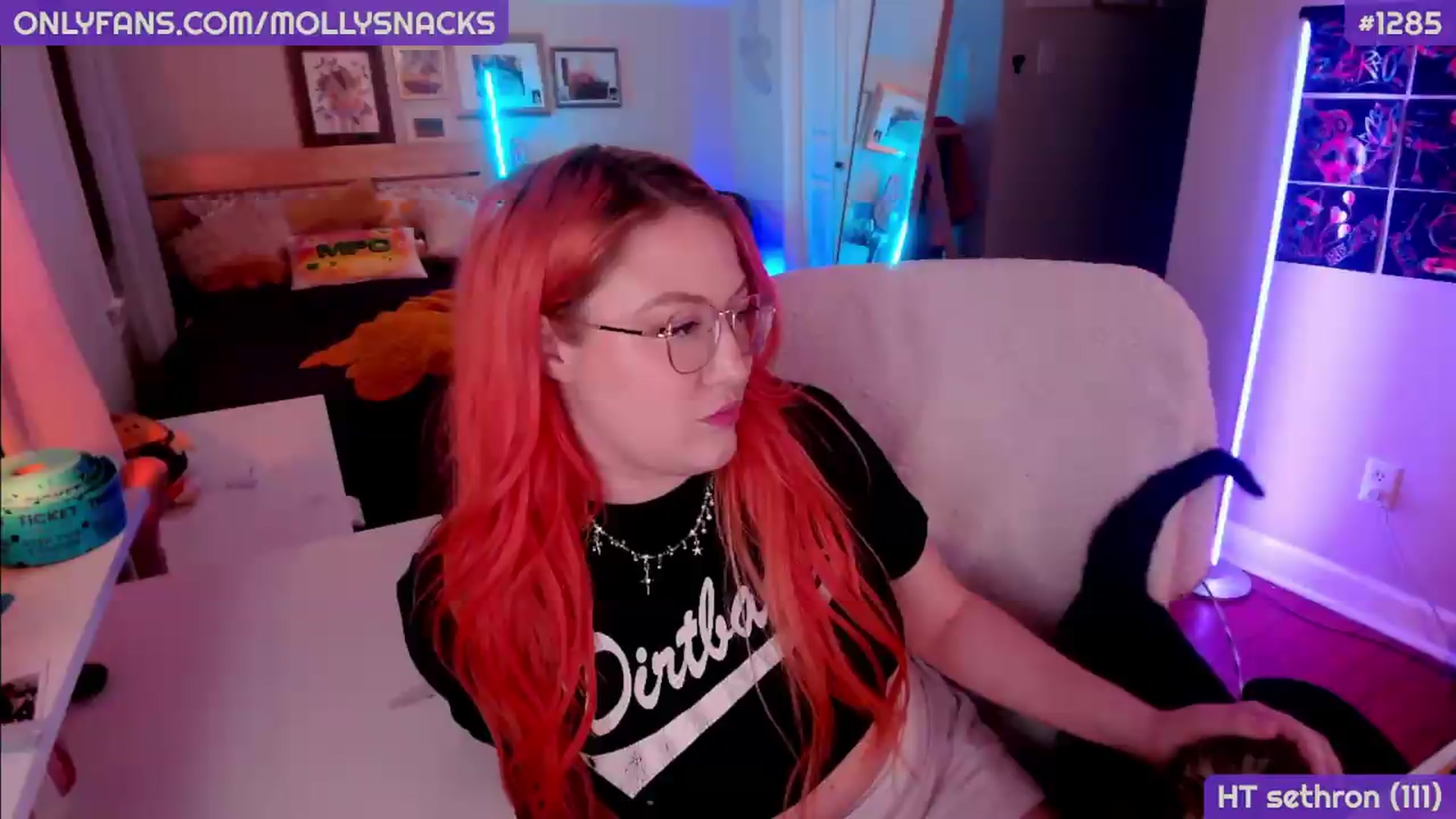 Gallery image thumbnail from MollySnacks's myfreecams stream on, 06/11/2026, 02:57 image 15 of 20