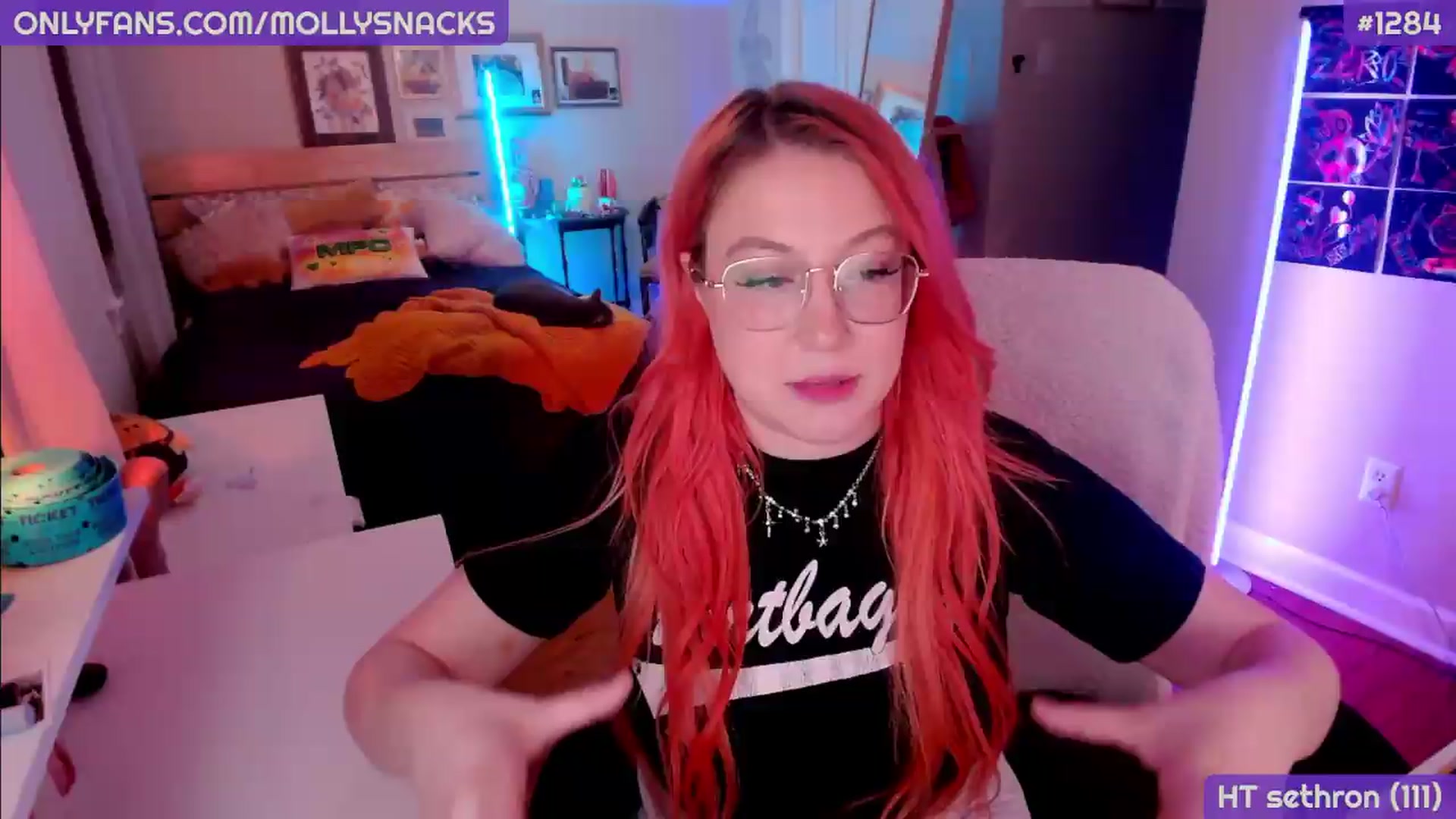 Gallery image thumbnail from MollySnacks's myfreecams stream on, 06/11/2026, 02:57 image 18 of 20