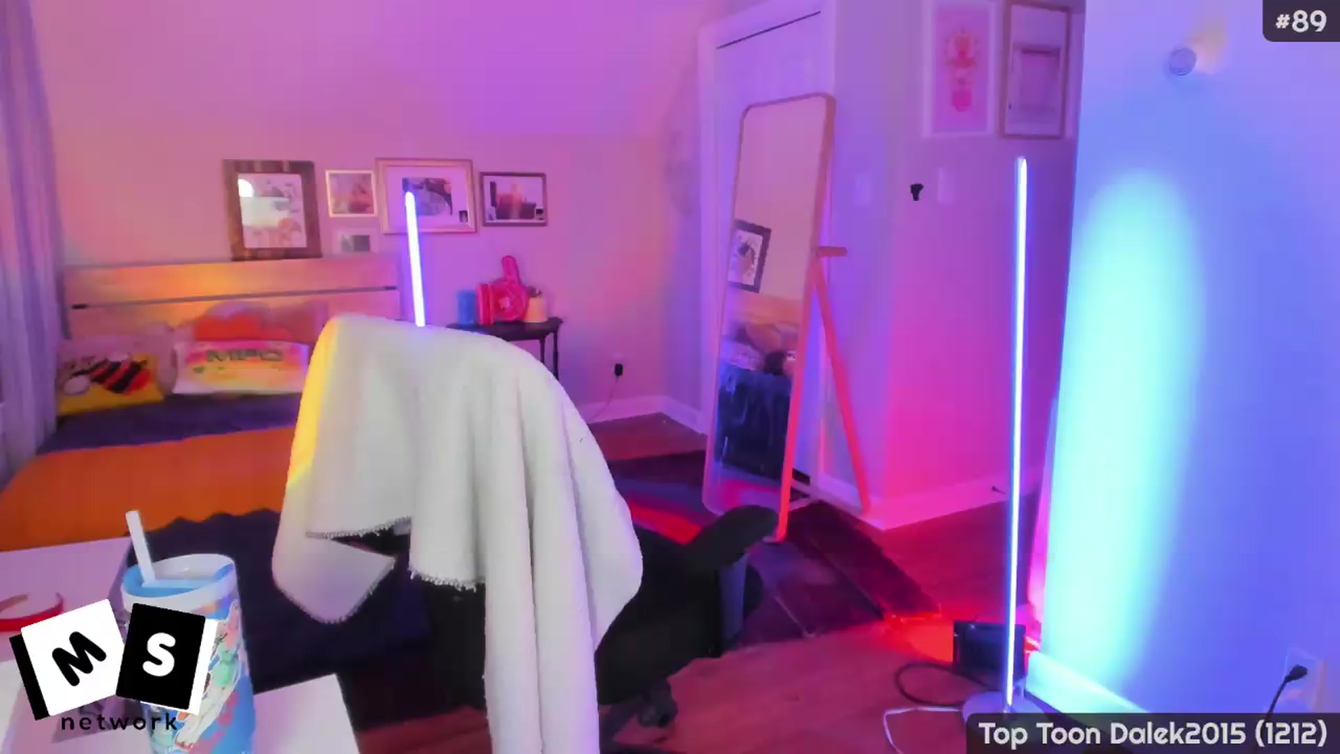 Gallery image thumbnail from MollySnacks's myfreecams stream on, 07/06/2026, 03:14 image 15 of 20