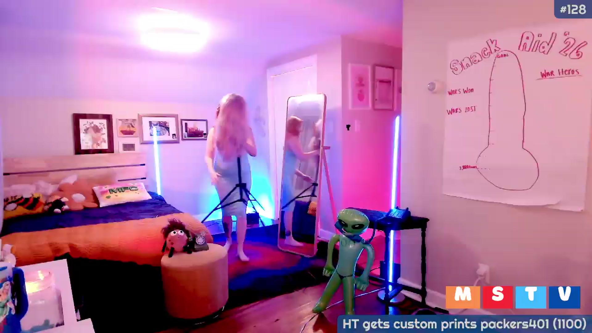 Gallery image thumbnail from MollySnacks's myfreecams stream on, 07/19/2026, 02:48 image 3 of 20