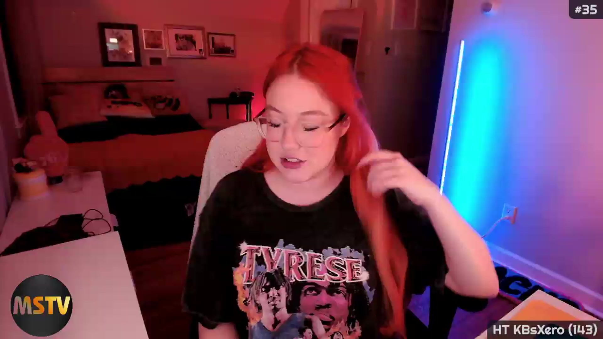 Gallery image thumbnail from MollySnacks's myfreecams stream on, 07/28/2026, 01:48 image 16 of 20