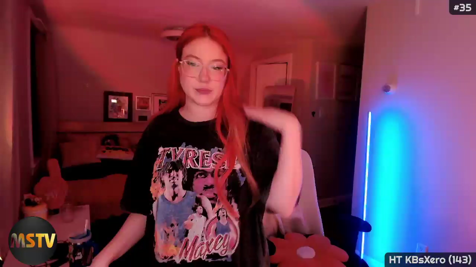 Gallery image thumbnail from MollySnacks's myfreecams stream on, 07/28/2026, 01:48 image 4 of 20