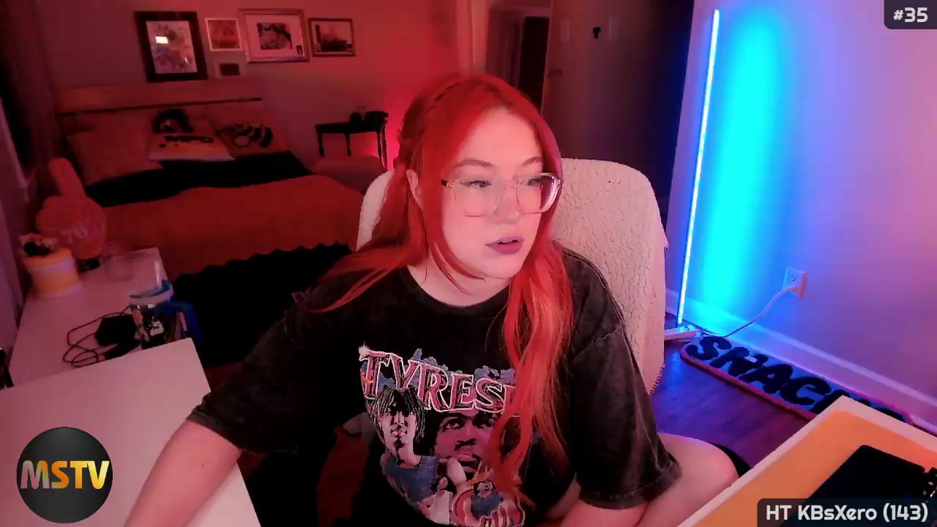 Gallery image thumbnail from MollySnacks's myfreecams stream on, 07/28/2026, 01:48 image 3 of 20