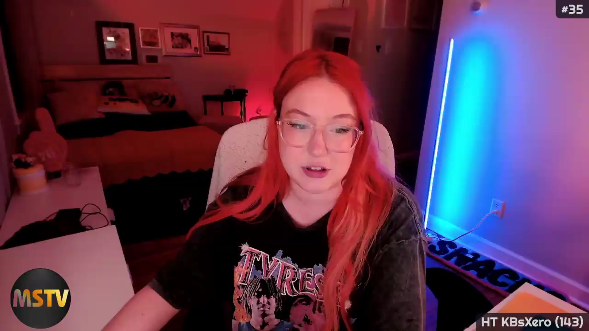 Gallery image thumbnail from MollySnacks's myfreecams stream on, 07/28/2026, 01:48 image 15 of 20