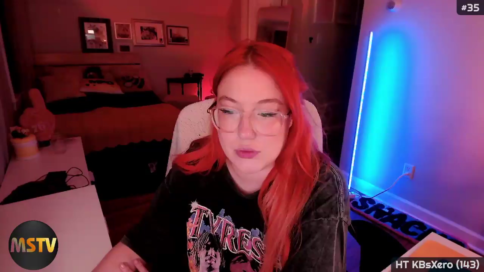 Gallery image thumbnail from MollySnacks's myfreecams stream on, 07/28/2026, 01:48 image 14 of 20