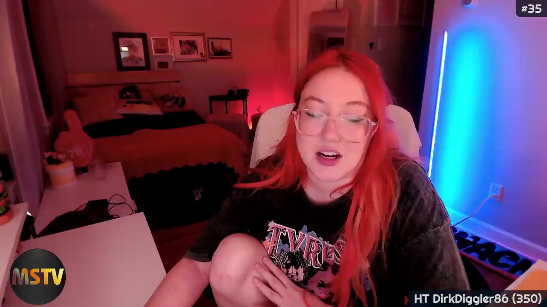 Gallery image thumbnail from MollySnacks's myfreecams stream on, 07/28/2026, 03:12 image 8 of 20