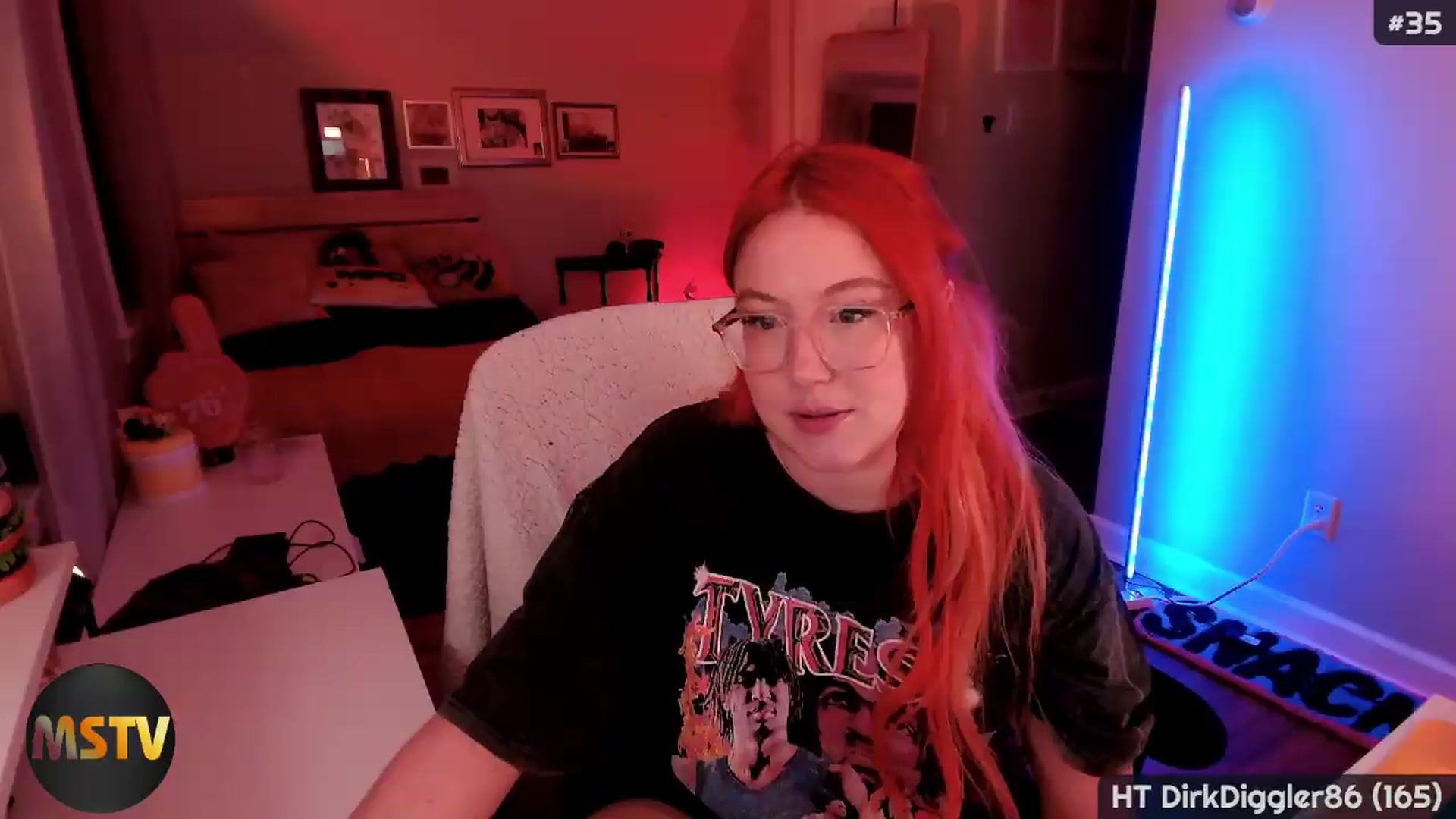 Gallery image thumbnail from MollySnacks's myfreecams stream on, 07/28/2026, 03:12 image 3 of 20