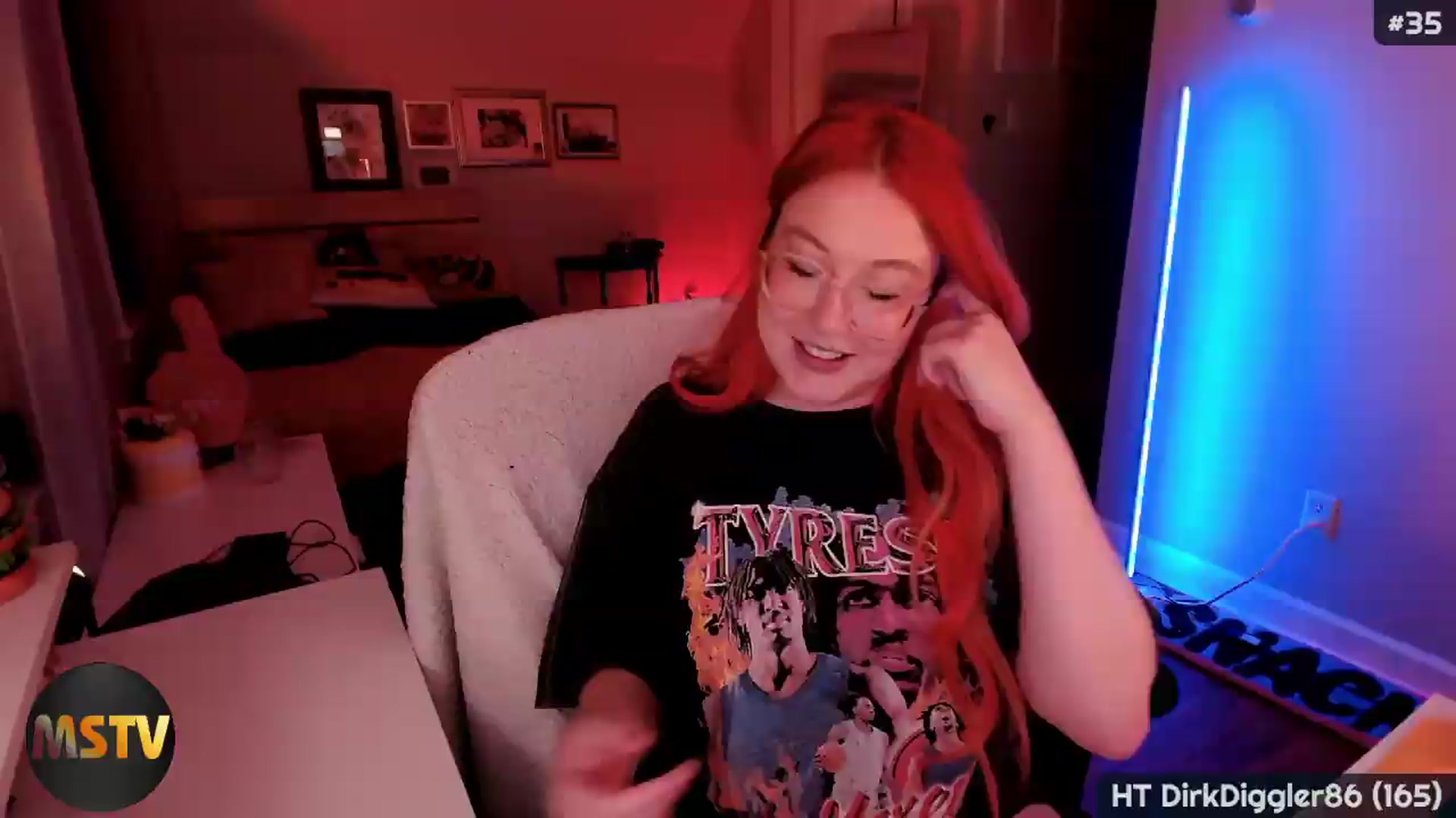 Gallery image thumbnail from MollySnacks's myfreecams stream on, 07/28/2026, 03:12 image 2 of 20