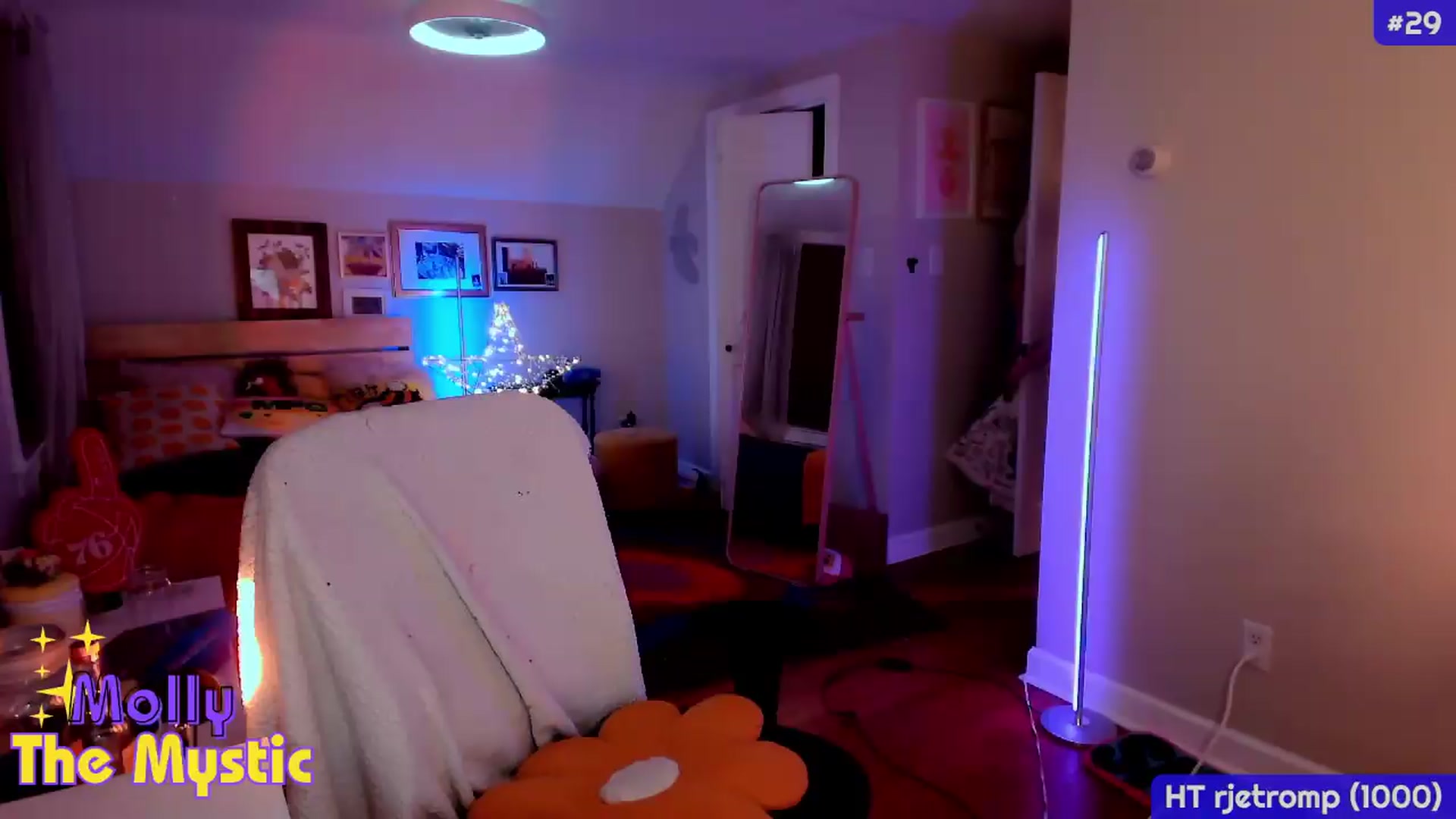 Gallery image thumbnail from MollySnacks's myfreecams stream on, 07/31/2026, 05:09 image 10 of 20