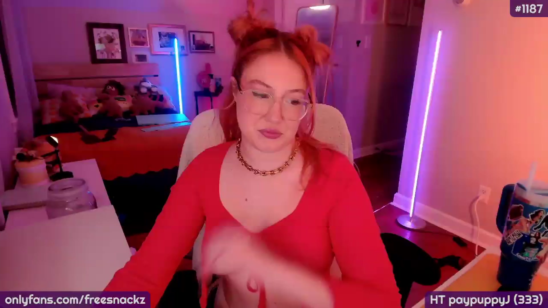 Gallery image thumbnail from MollySnacks's myfreecams stream on, 08/29/2026, 01:35 image 3 of 20