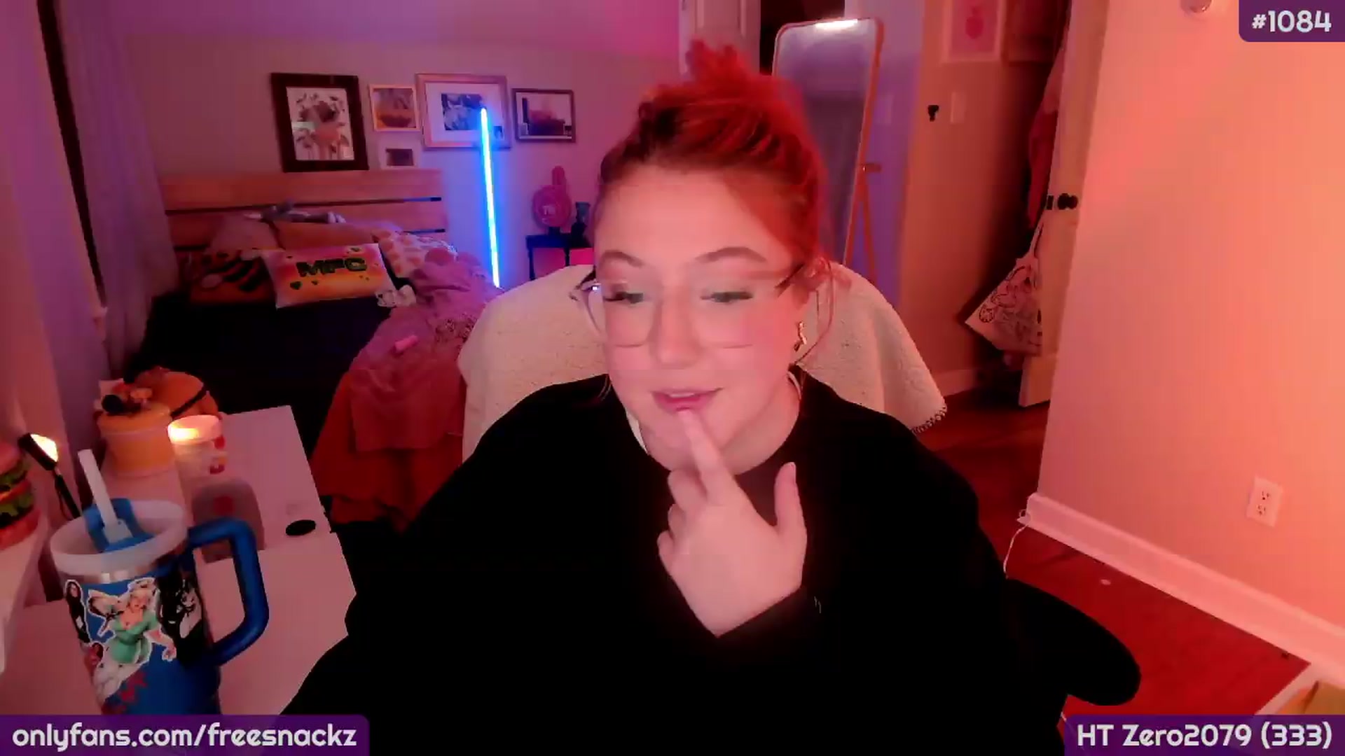 Gallery image thumbnail from MollySnacks's myfreecams stream on, 09/12/2026, 01:49 image 1 of 20