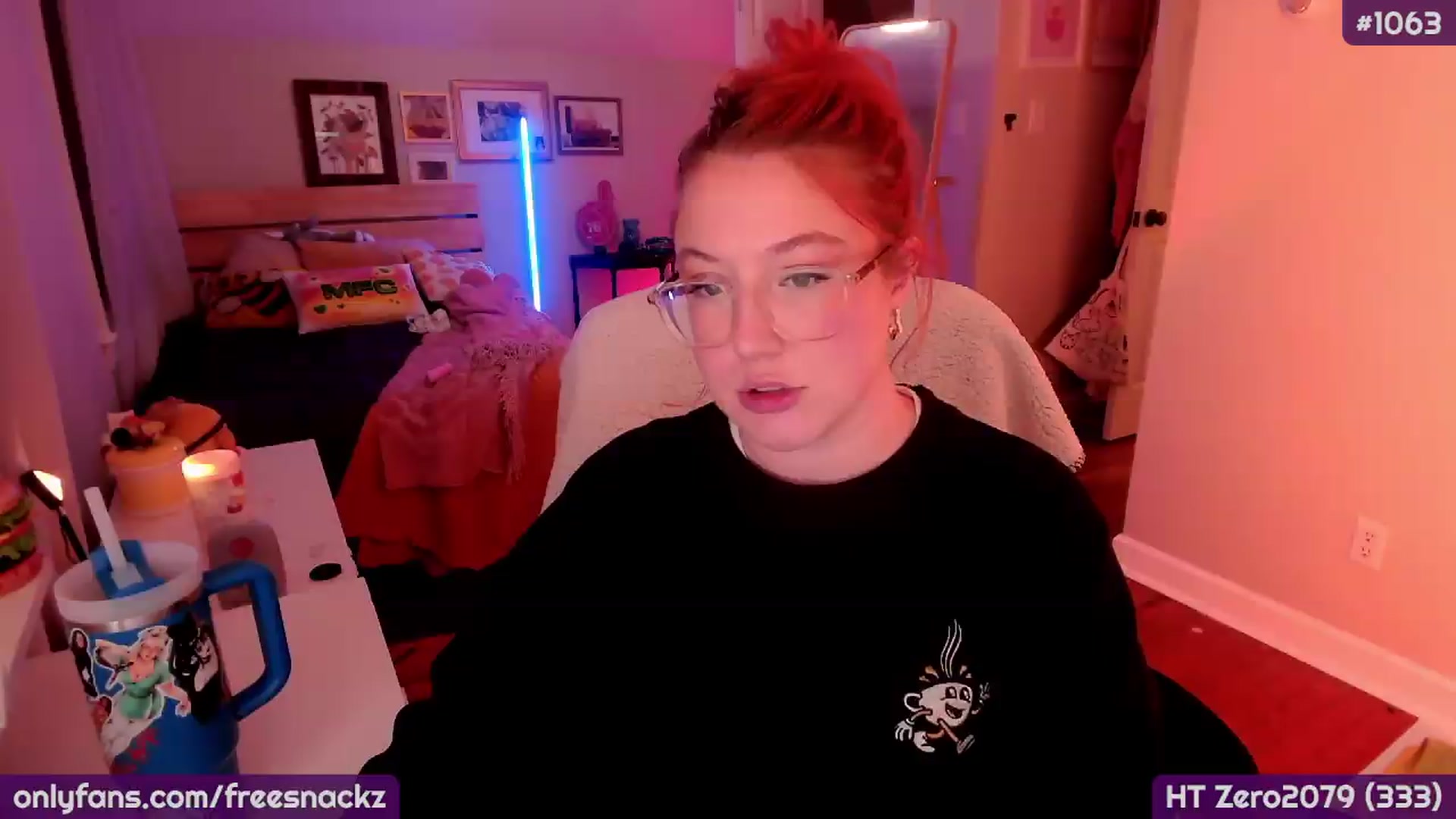 Gallery image thumbnail from MollySnacks's myfreecams stream on, 09/12/2026, 01:49 image 3 of 20