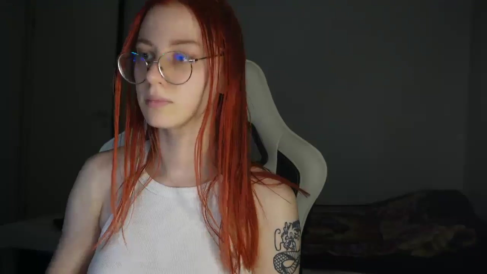 Gallery image thumbnail from MollyXss's myfreecams stream on, 04/20/2025, 24:13 image 6 of 20