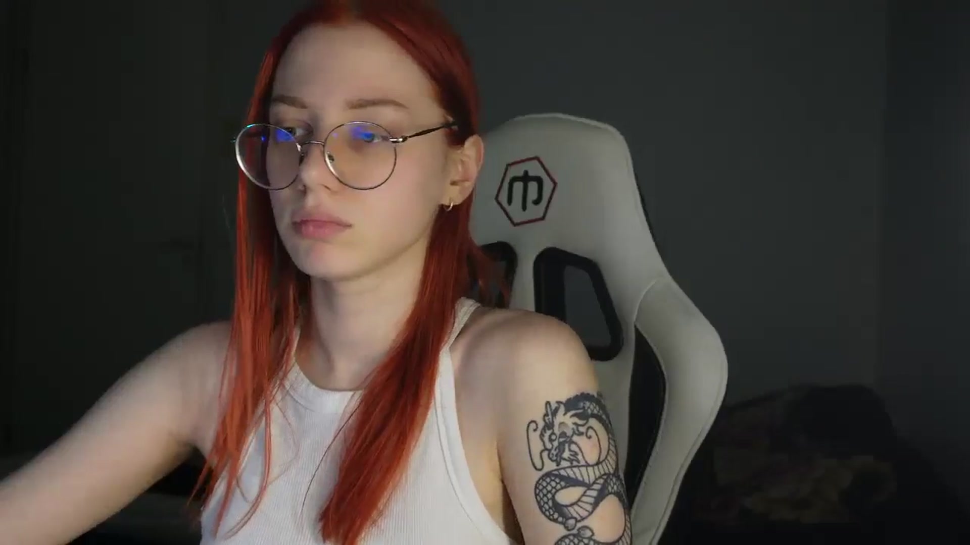 Gallery image thumbnail from MollyXss's myfreecams stream on, 04/20/2025, 24:13 image 16 of 20