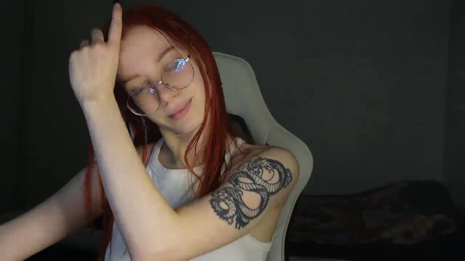 Gallery image thumbnail from MollyXss's myfreecams stream on, 04/20/2025, 24:13 image 5 of 20