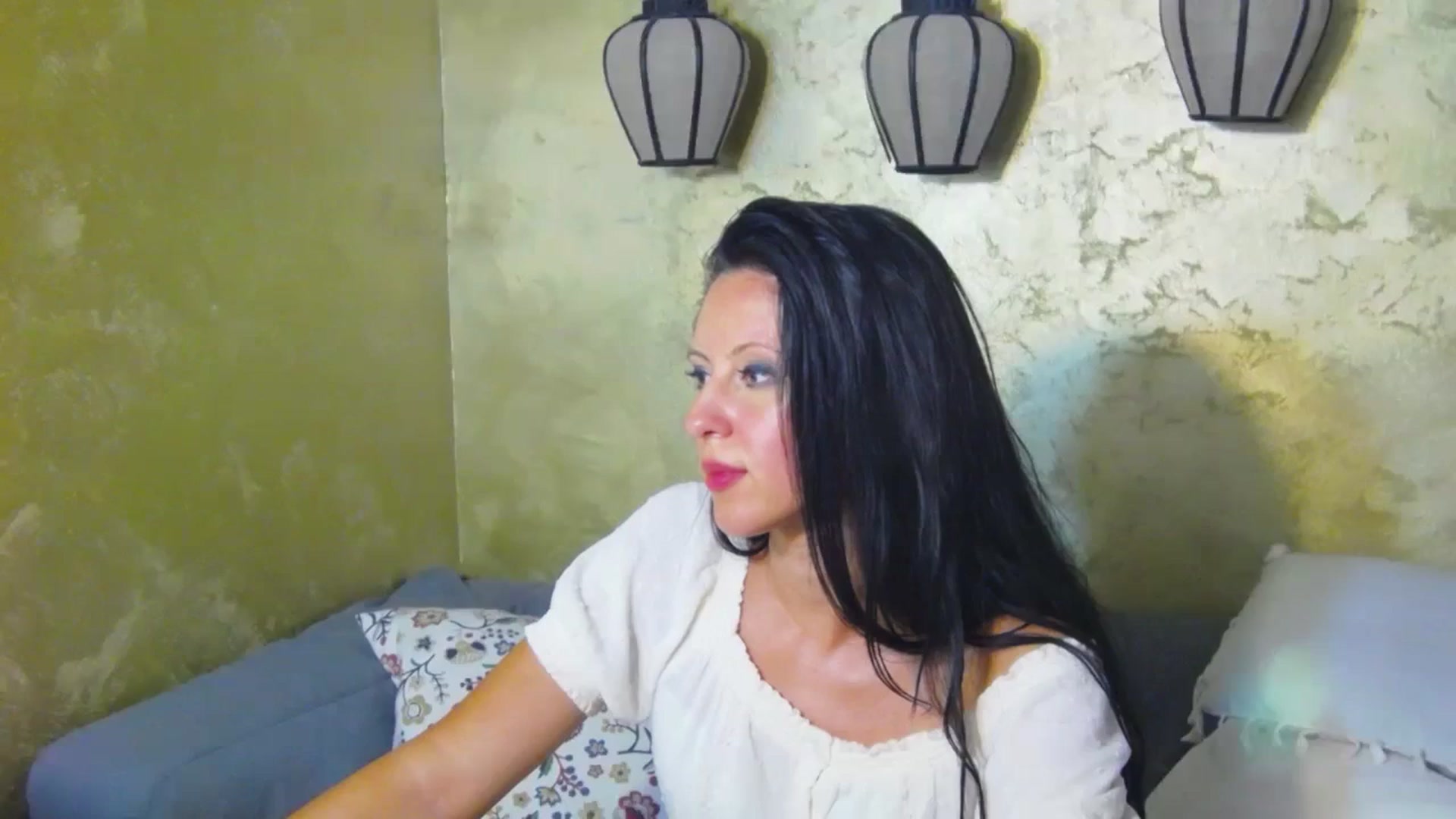 Gallery image thumbnail from Molly_'s myfreecams stream on, 07/18/2024, 11:08 image 12 of 20