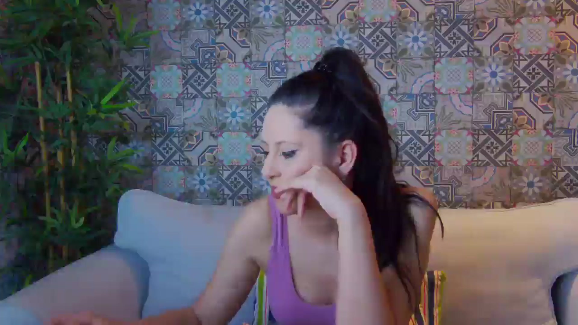 Gallery image thumbnail from Molly_'s myfreecams stream on, 03/05/2025, 20:20 image 15 of 20