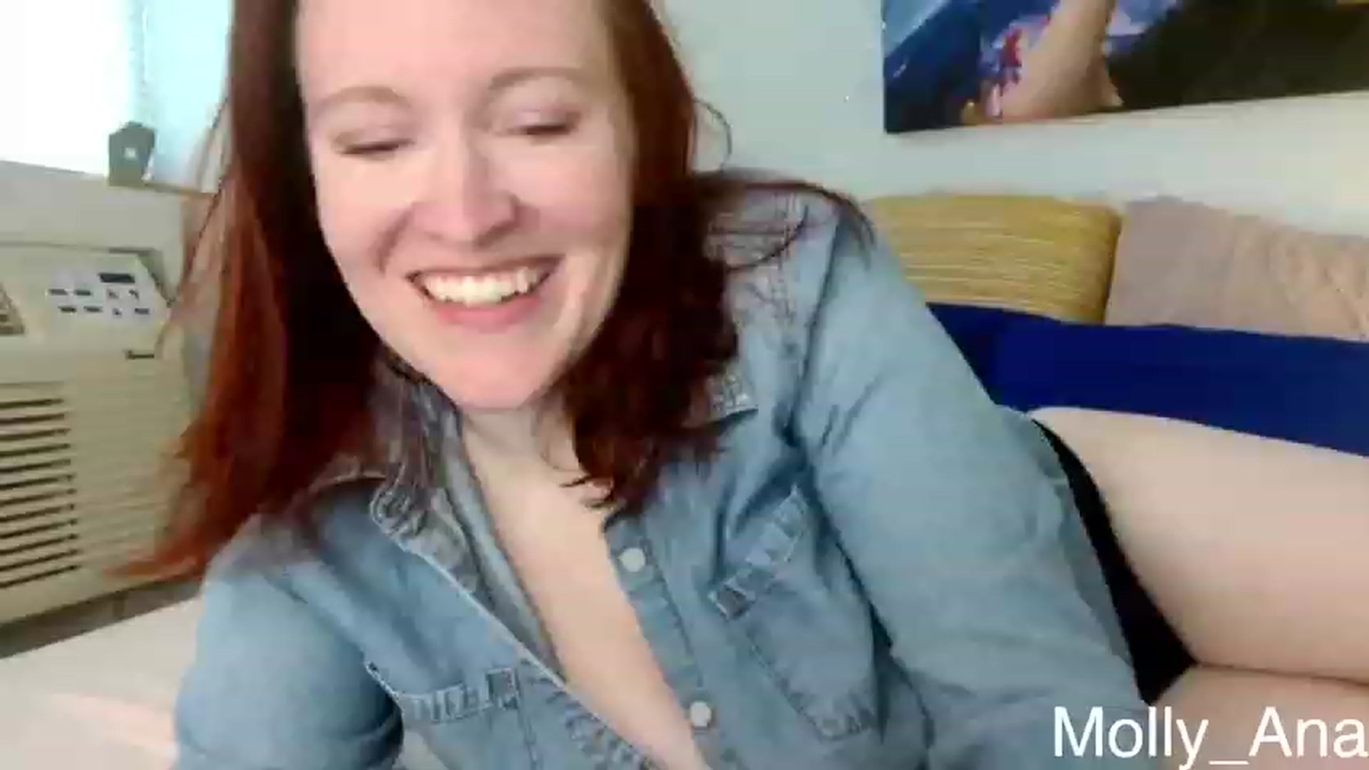 Gallery image thumbnail from Molly_Ana's myfreecams stream on, 03/06/2023, 19:10 image 12 of 20