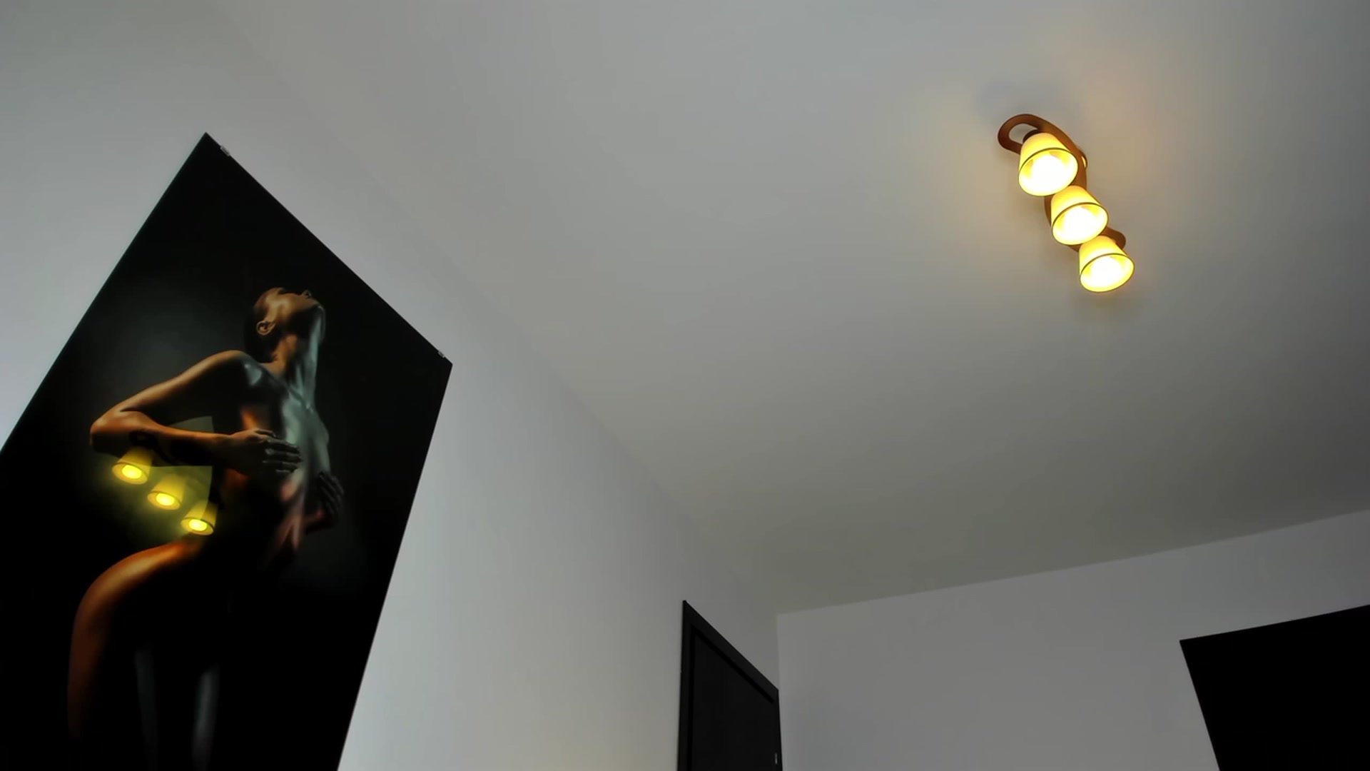 Gallery image thumbnail from Molly_Art's myfreecams stream on, 04/02/2023, 24:06 image 17 of 20